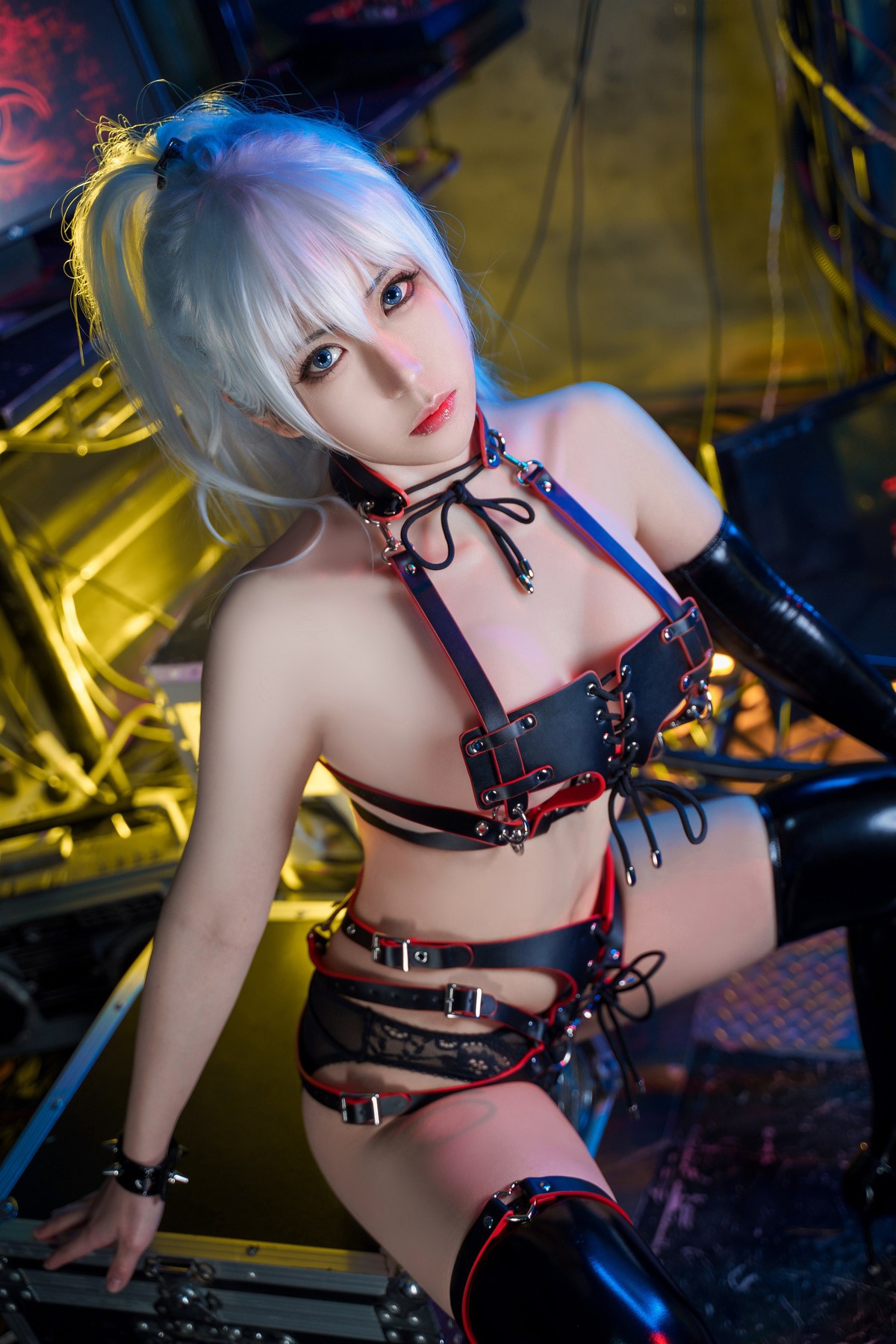 Cosplay 虎森森 Leather Queen(16)