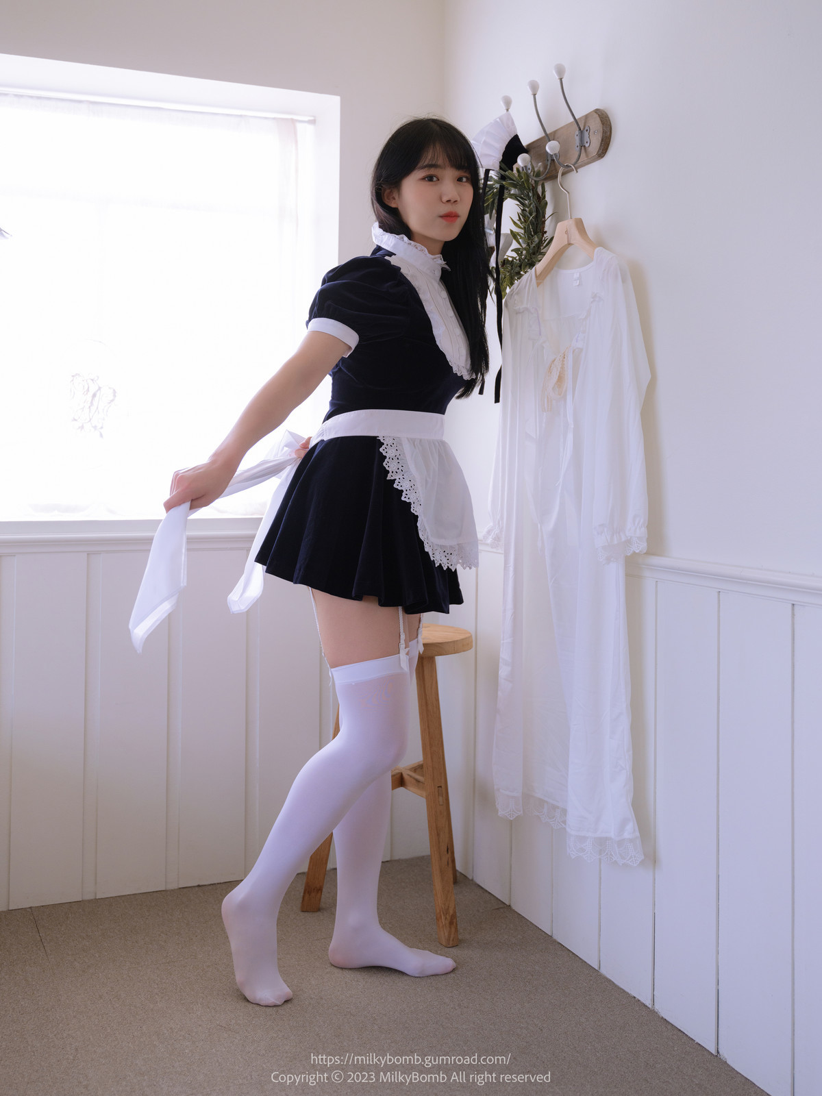 Yui 유이, [MilkyBomb] Maid Set.01(51)