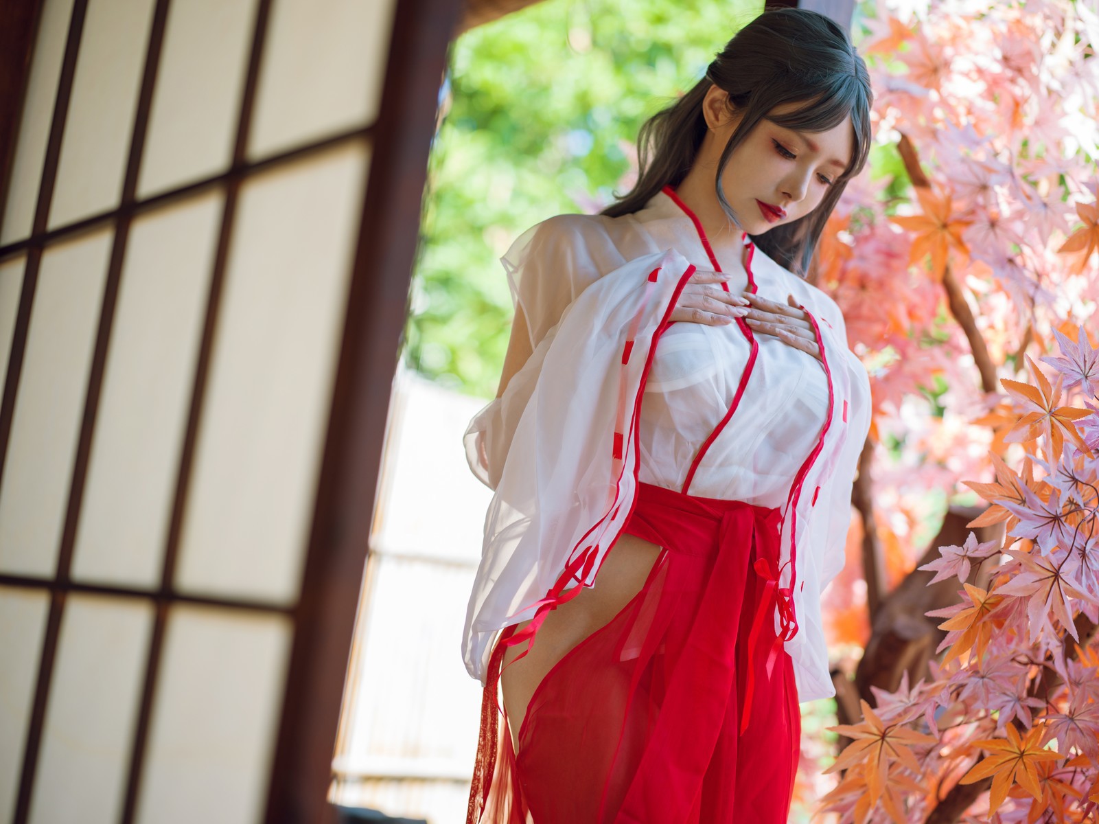 Cosplay 夏小秋秋秋 汤池巫女(8)