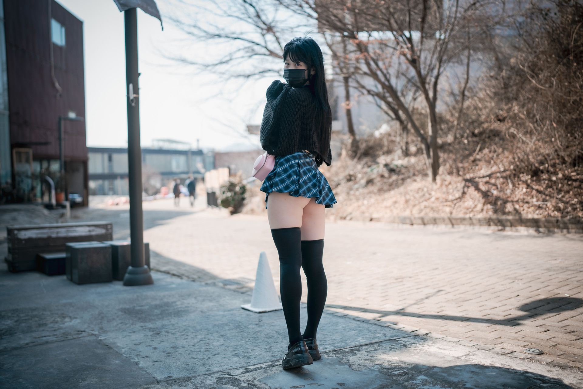 ZIA.Kwon 권지아, [DJAWA] Early Spring Walk in March Set.01(15)