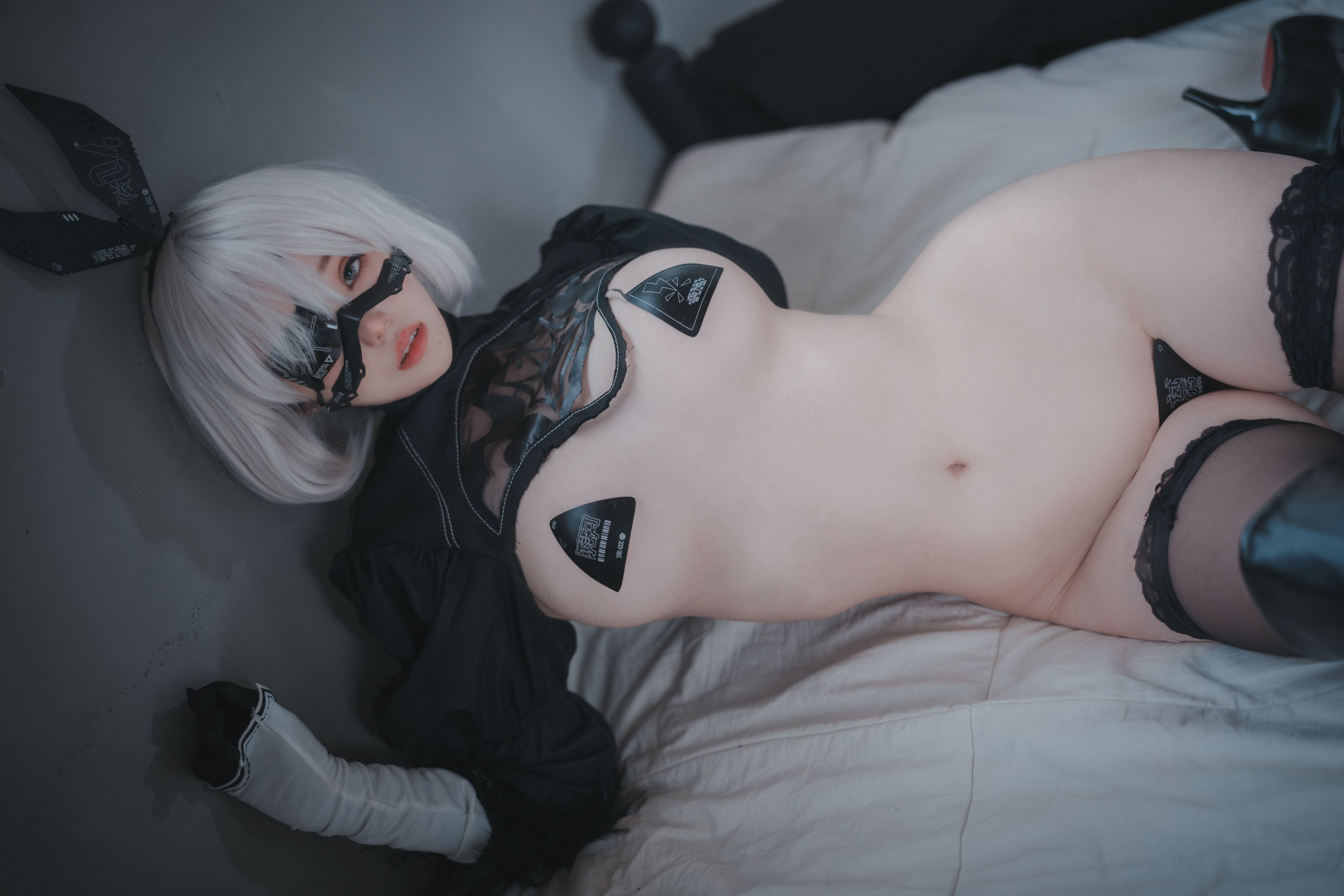 DJAWA Photo - Bambi (밤비) - La Rose NoirE 2B-2(81)