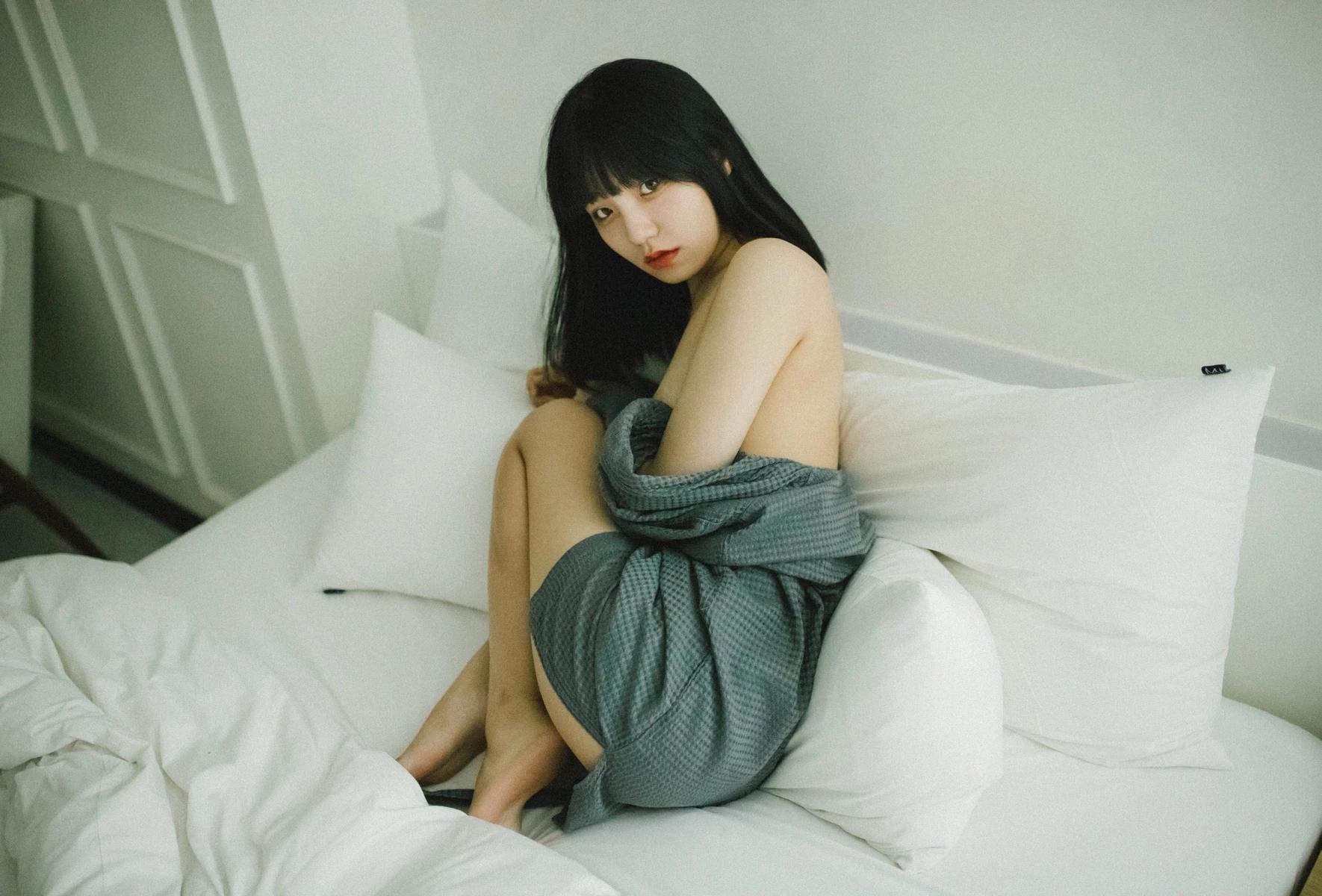 Jeong Jenny 정제니, [Moon Night Snap] The First Set.01(7)