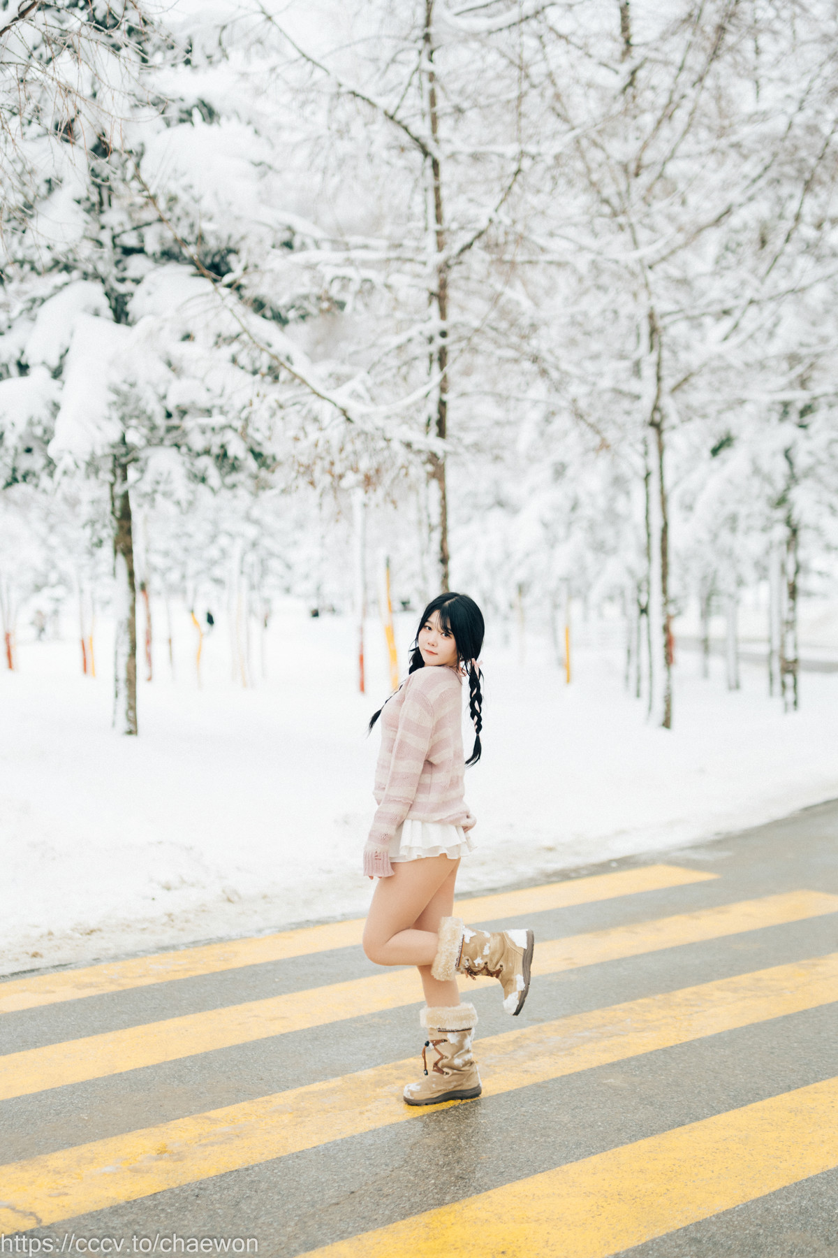 ZIA.Kwon 권지아, [Loozy] Snow Girl Set.02(19)