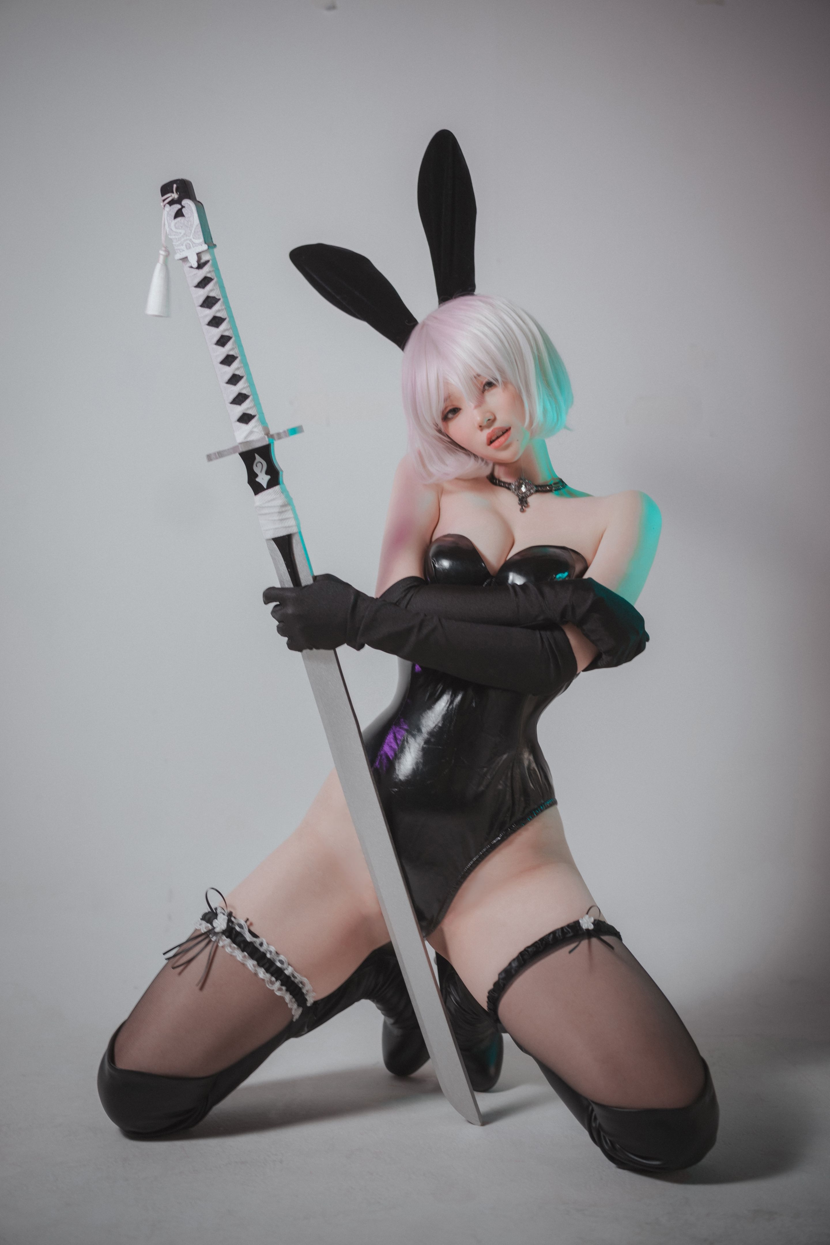 DJAWA Photo - Bambi (밤비) - La Rose NoirE 2B(70)