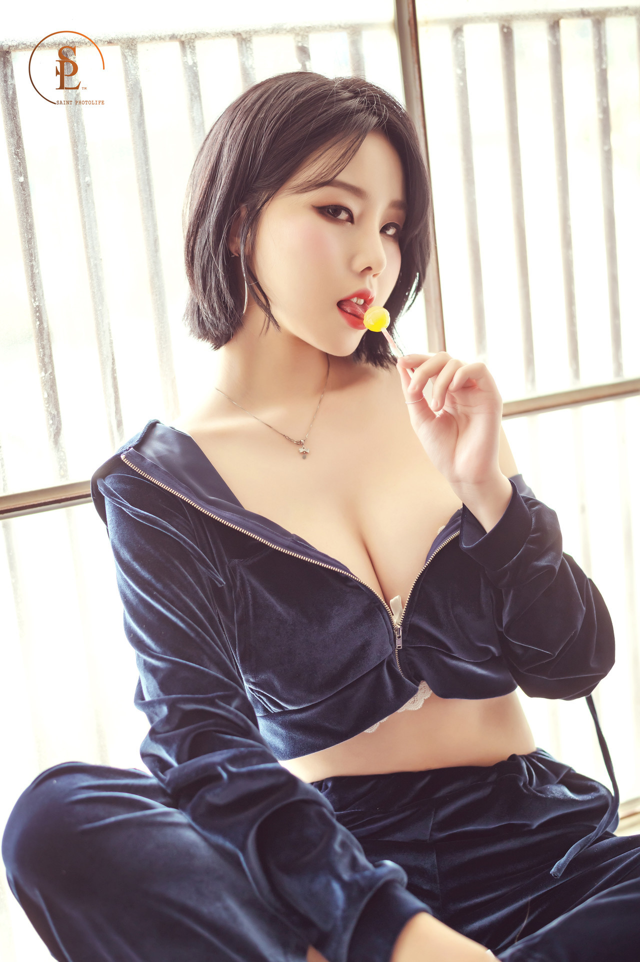 Yuna 유나, [SAINT Photolife] Yuna&#8217;s Wild &#8211; Set.02(3)