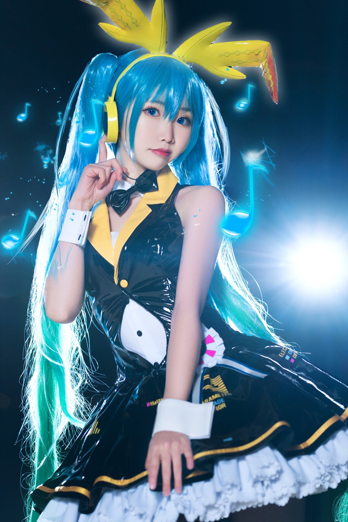 Cosplay 面饼仙儿 初音Miku(17)