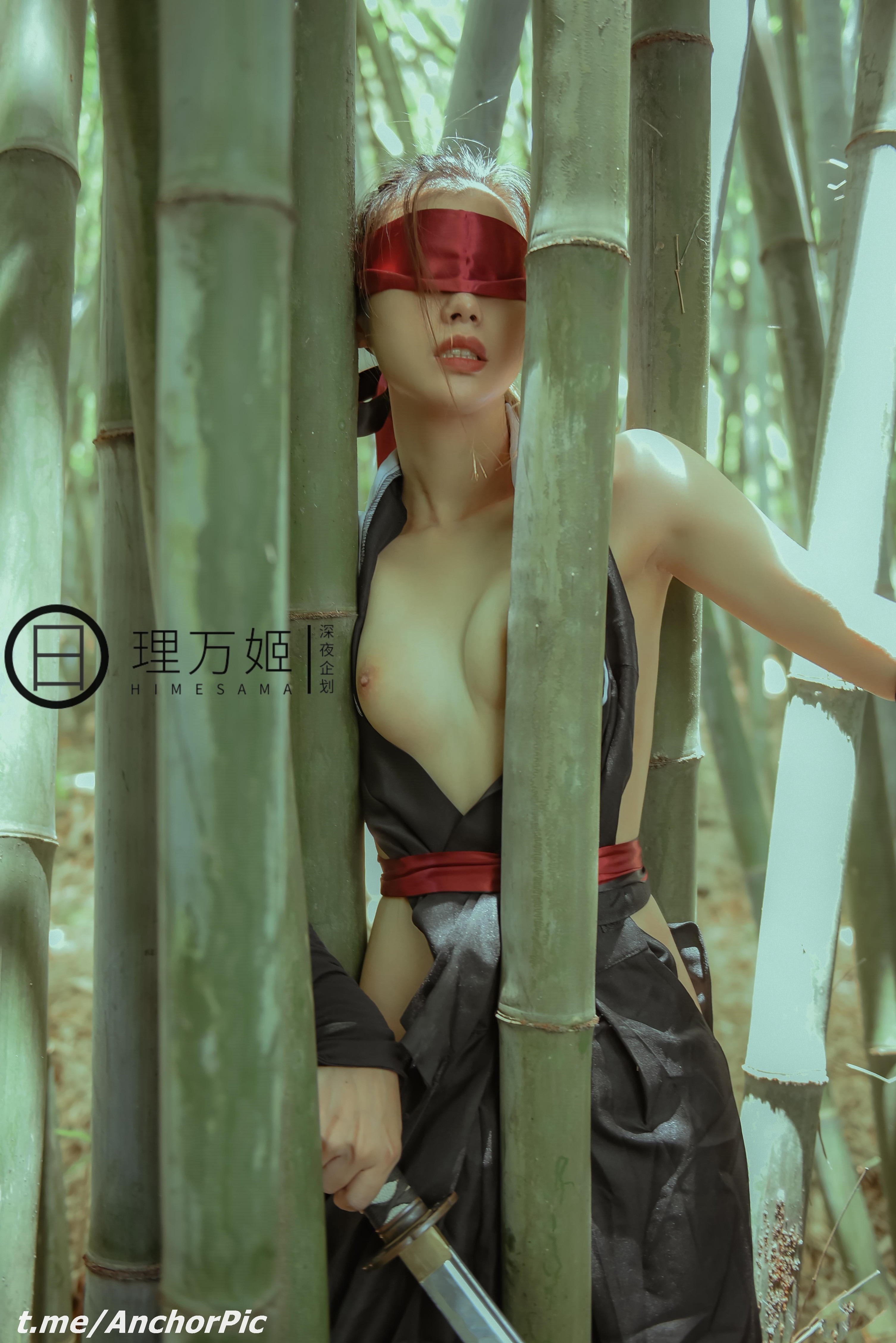 理万姬 - 女武士竹林露出 30P(12)