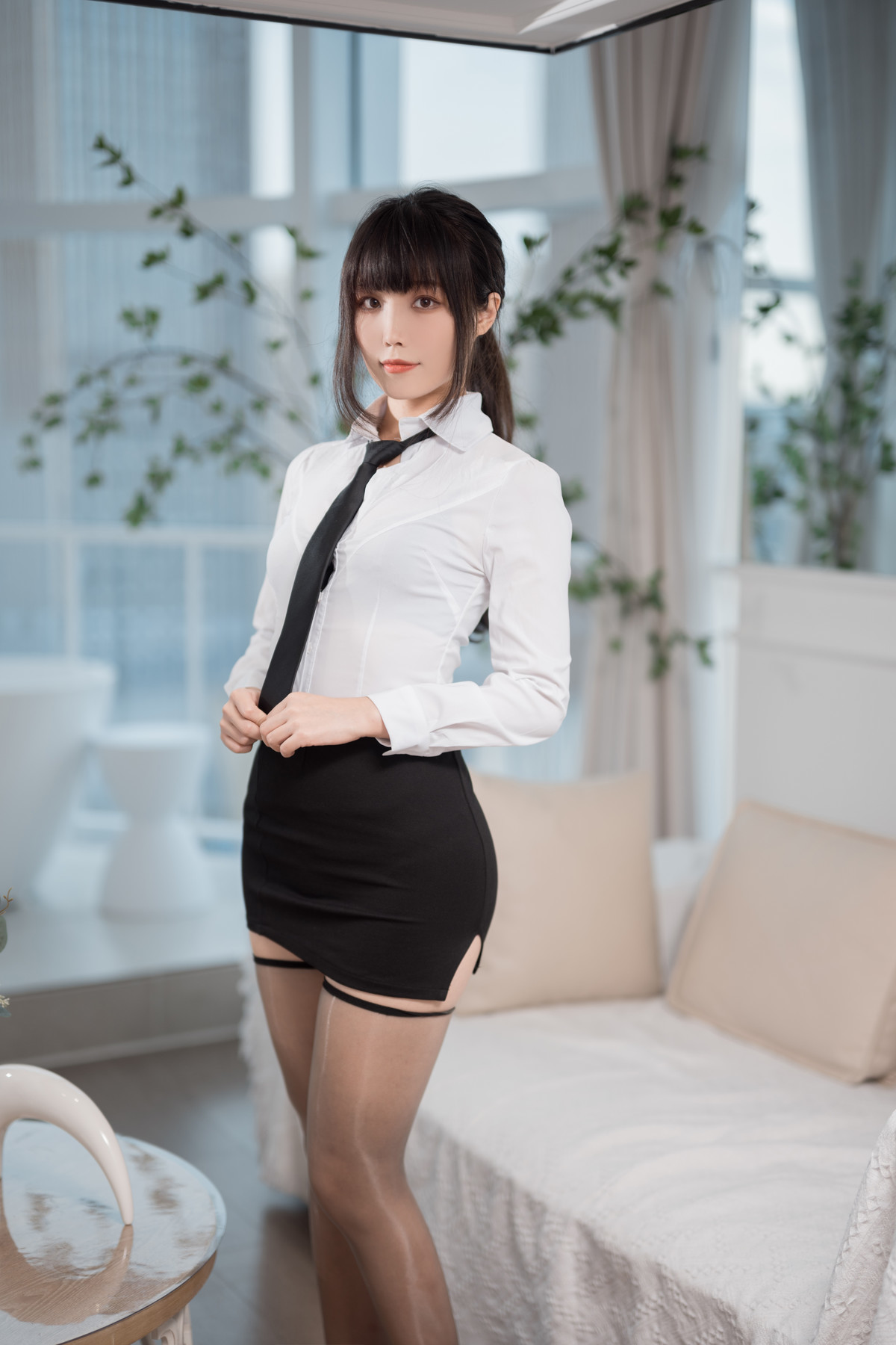 Cosplay 汪知子 Office Lady(4)