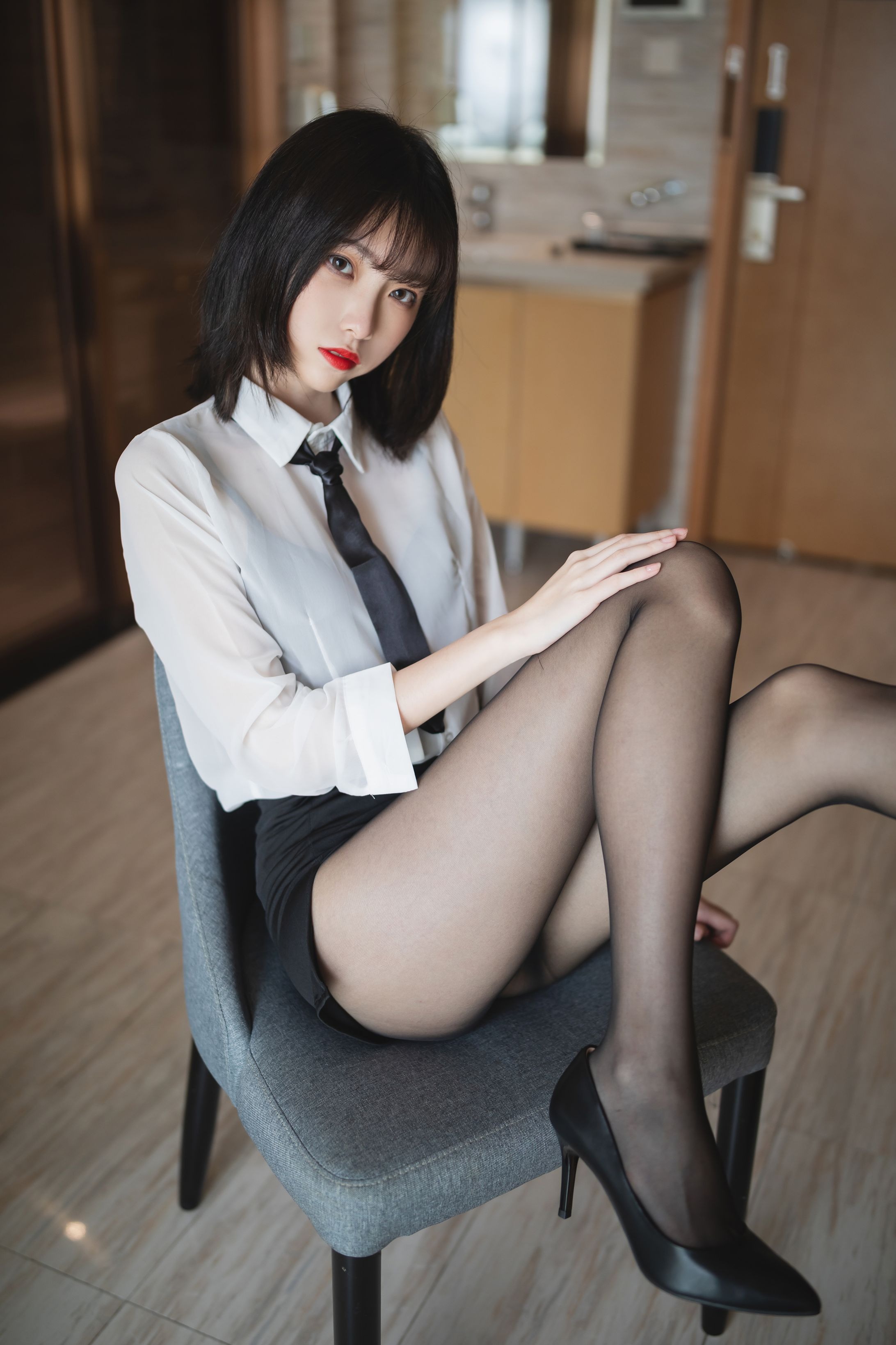 许岚LAN NO.002 OL制服[41P-587MB](8)