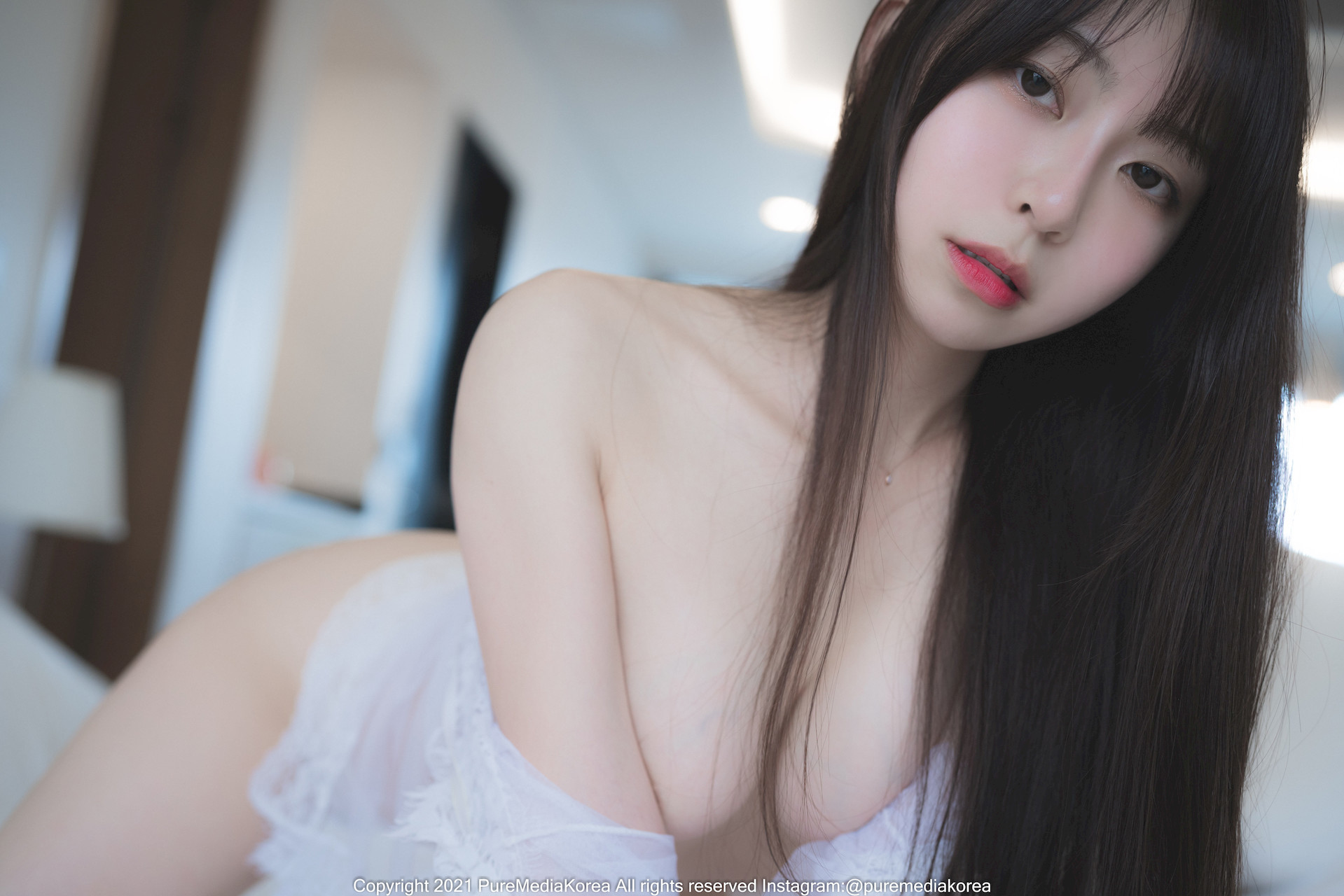 Eun Bi 은비, [PURE MEDIA] Vol.77 누드 디지털화보 Set.01(4)