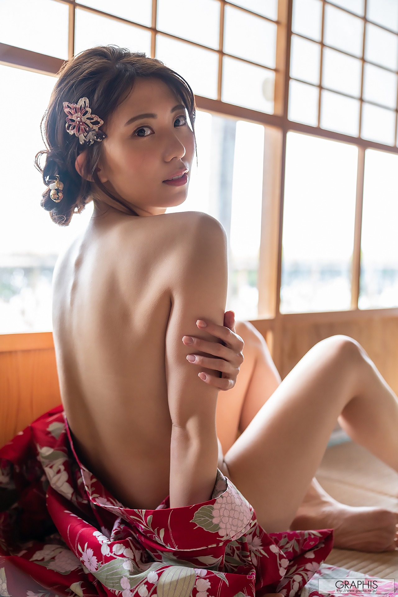 [Graphis] Gals - Aika Yamagishi 山岸逢花 200P(197)