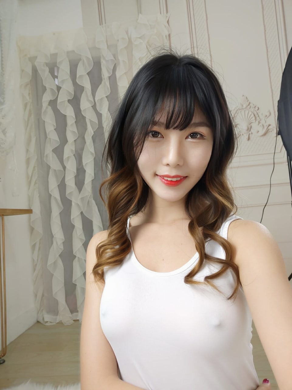 抖娘利世-白色死库水激凸自拍、波西米亚、穿制服的小姐姐[105P](30)
