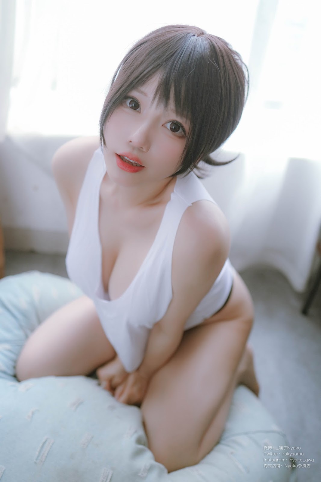 Cosplay Nyako喵子 隣のやばいお姉さん 背心(49)