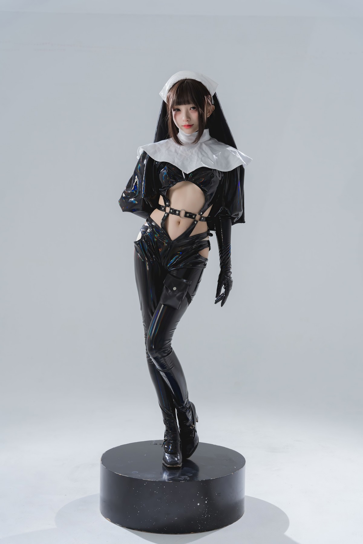 Cosplay 花铃 漆皮修女(10)