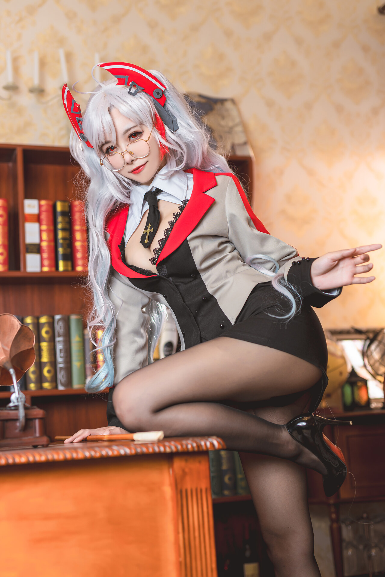 [Momoko葵葵] Prinz Eugen 欧根亲王 Teacher Ver.(13)