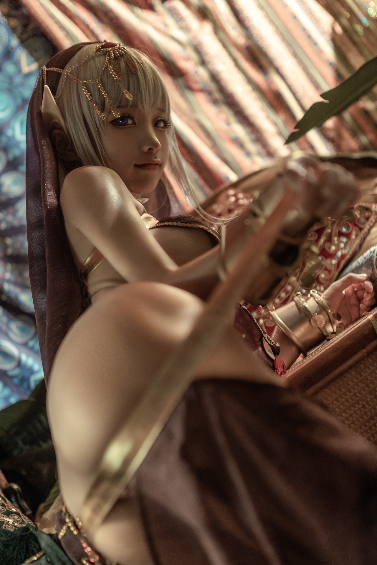 蠢沫沫 Cosplay 黑兽 黒獣 [クロイヌ] ～気高き聖女は白濁に染まる～(4)