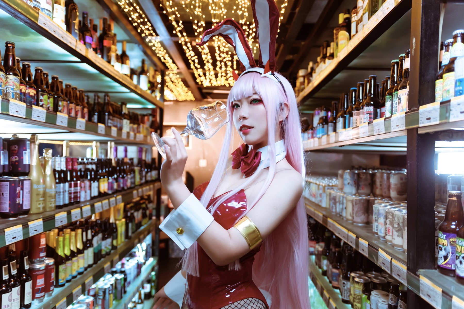 机智的哔啵 Cosplay Zero Two Bunnygirl(3)