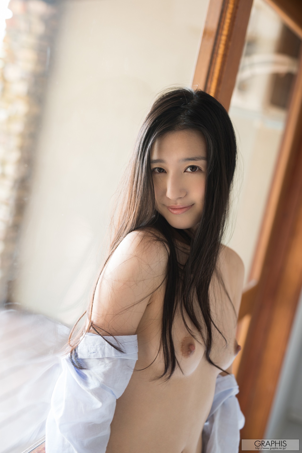 [Graphis] Iori Kogawa(古川伊織) – Midday Illusion  100P(80)