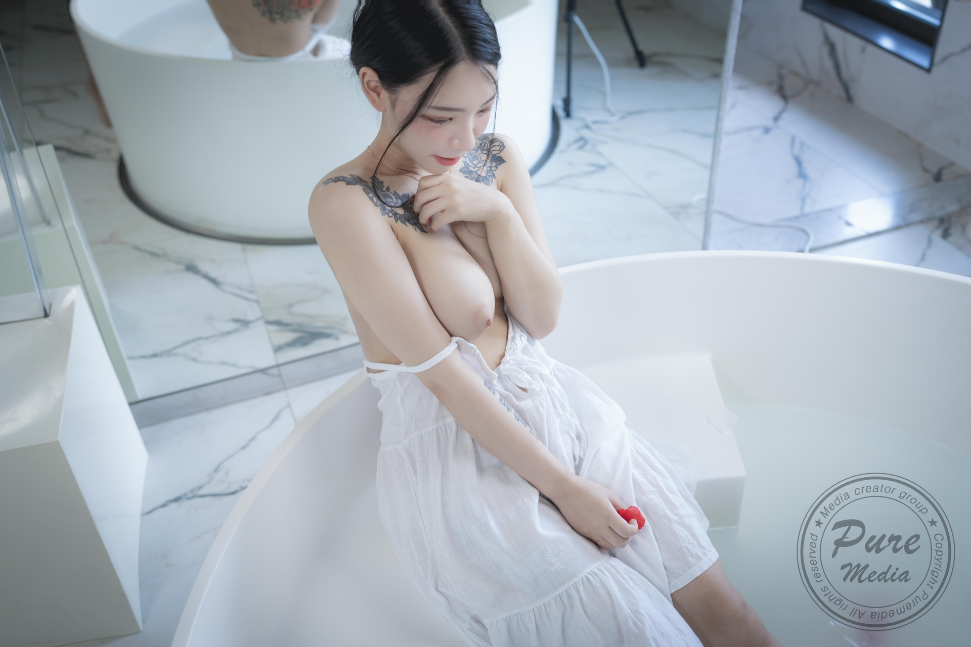 Yeon Hwa 연화, [PURE MEDIA] Vol.196 누드 디지털화보 Set.01(25)