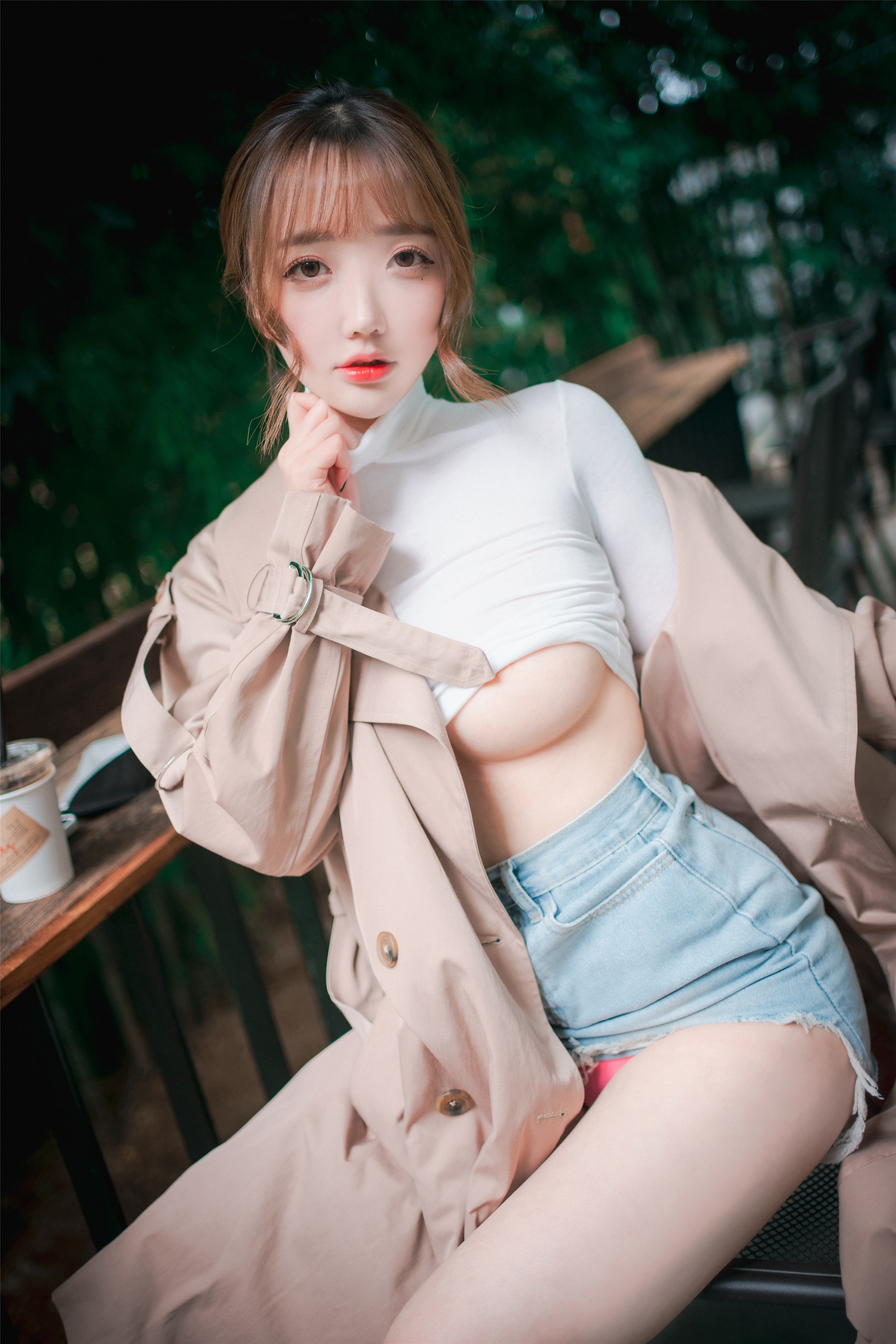 DJAWA Photo – Son Ye-Eun (손예은): “A Snap of Intimacy”  160P(20)