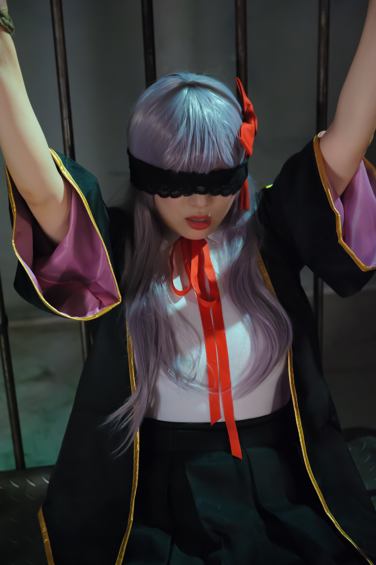あなたが好きなのは？ダークな世界観で緊縛されている少女(6)
