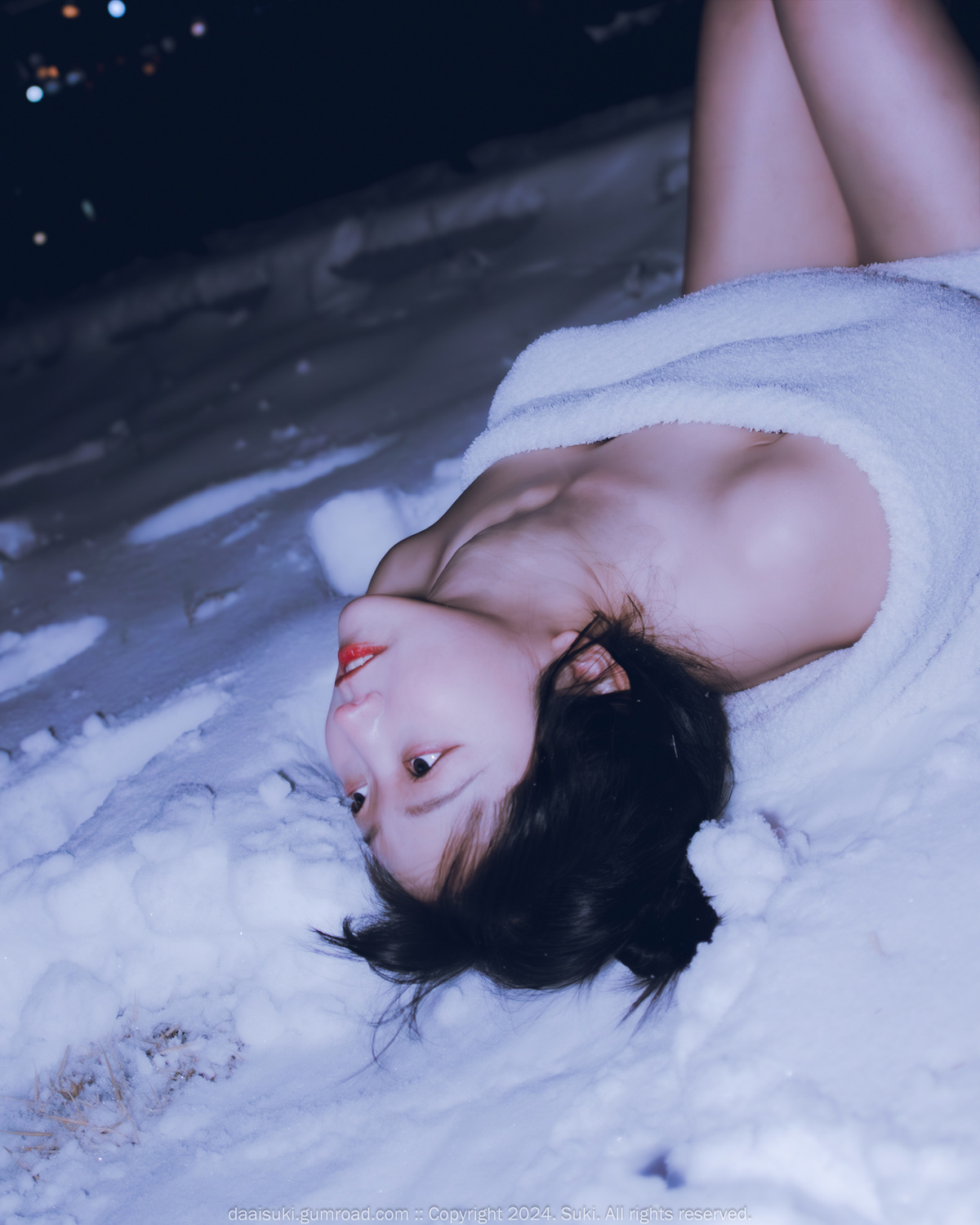 Suki 숙희, Photobook &#8220;Snowy Night&#8221; Set.02(16)