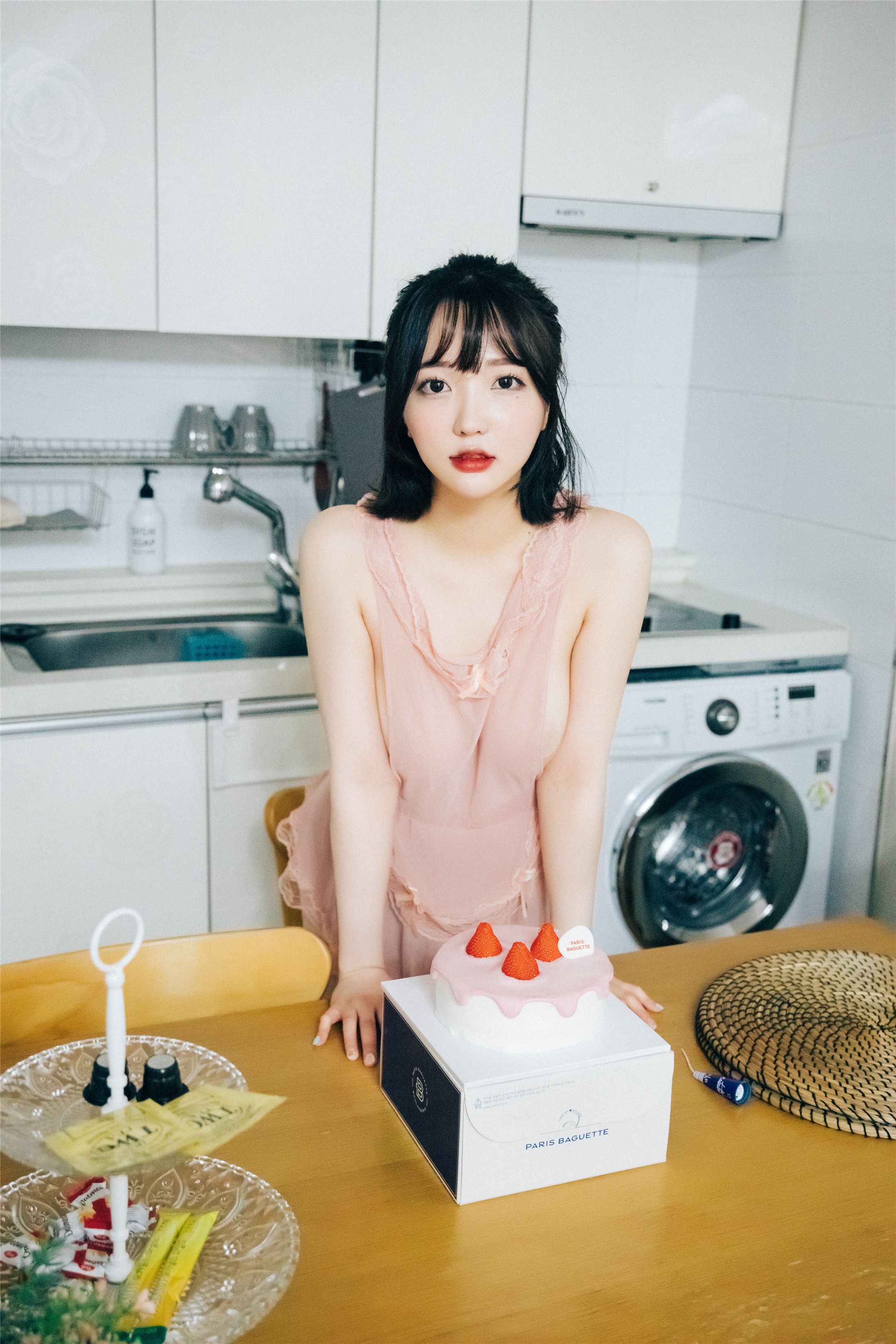 [Loozy] Son Ye-Eun (손예은) - Happy Birthday 132P(55)