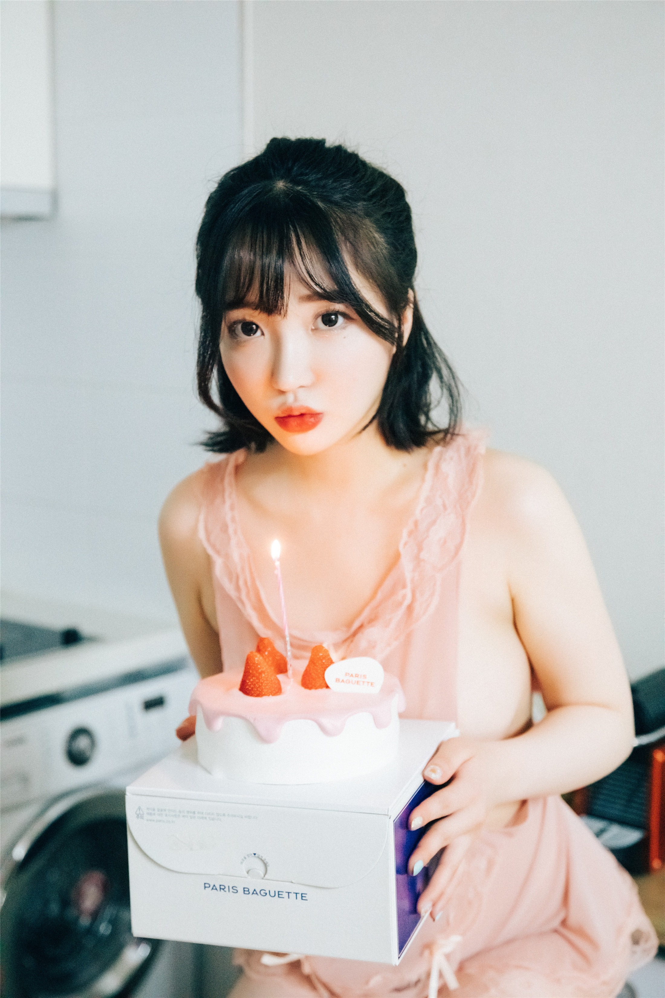 [Loozy] Son Ye-Eun (손예은) - Happy Birthday 132P(66)