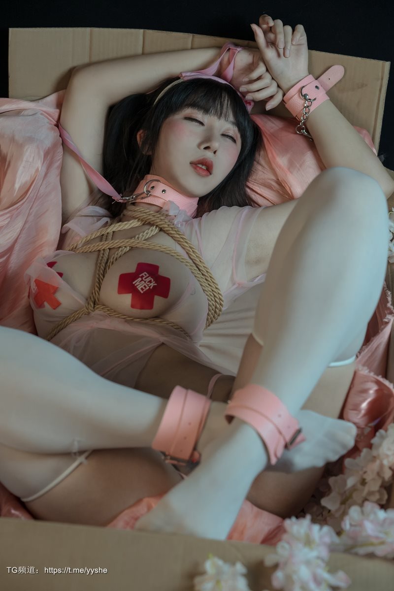 [Cos]云溪溪 - 奶桃护士[58P](8)