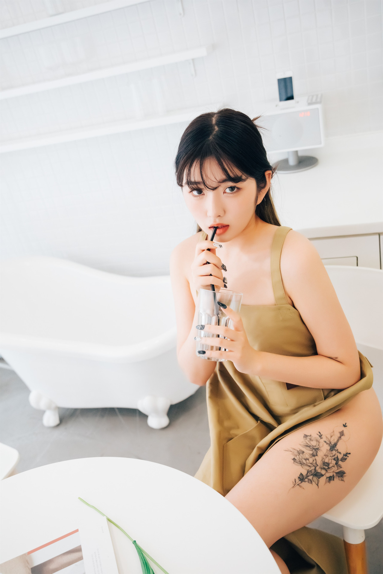 Sonson 손손, [Loozy] Nude Apron Set.02(48)