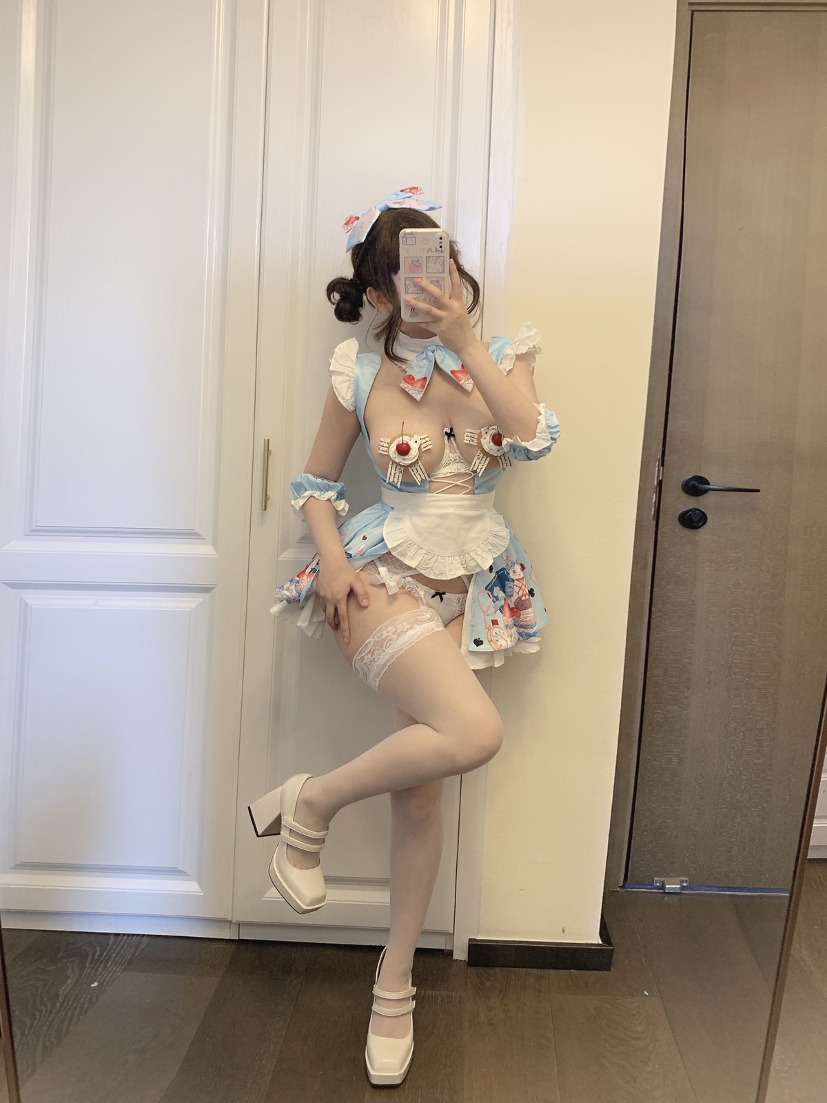 Cosplay 蜜桃少女是依酱呀 甜点(24)