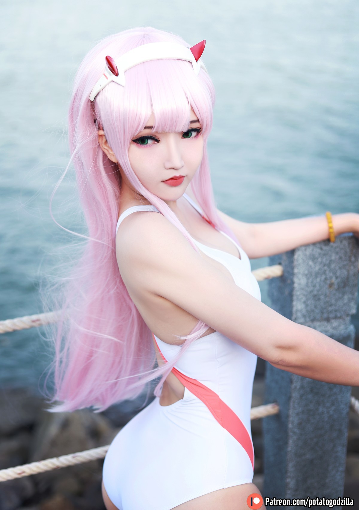 Cosplay Potato Godzilla Zero Two Swimsuit(11)