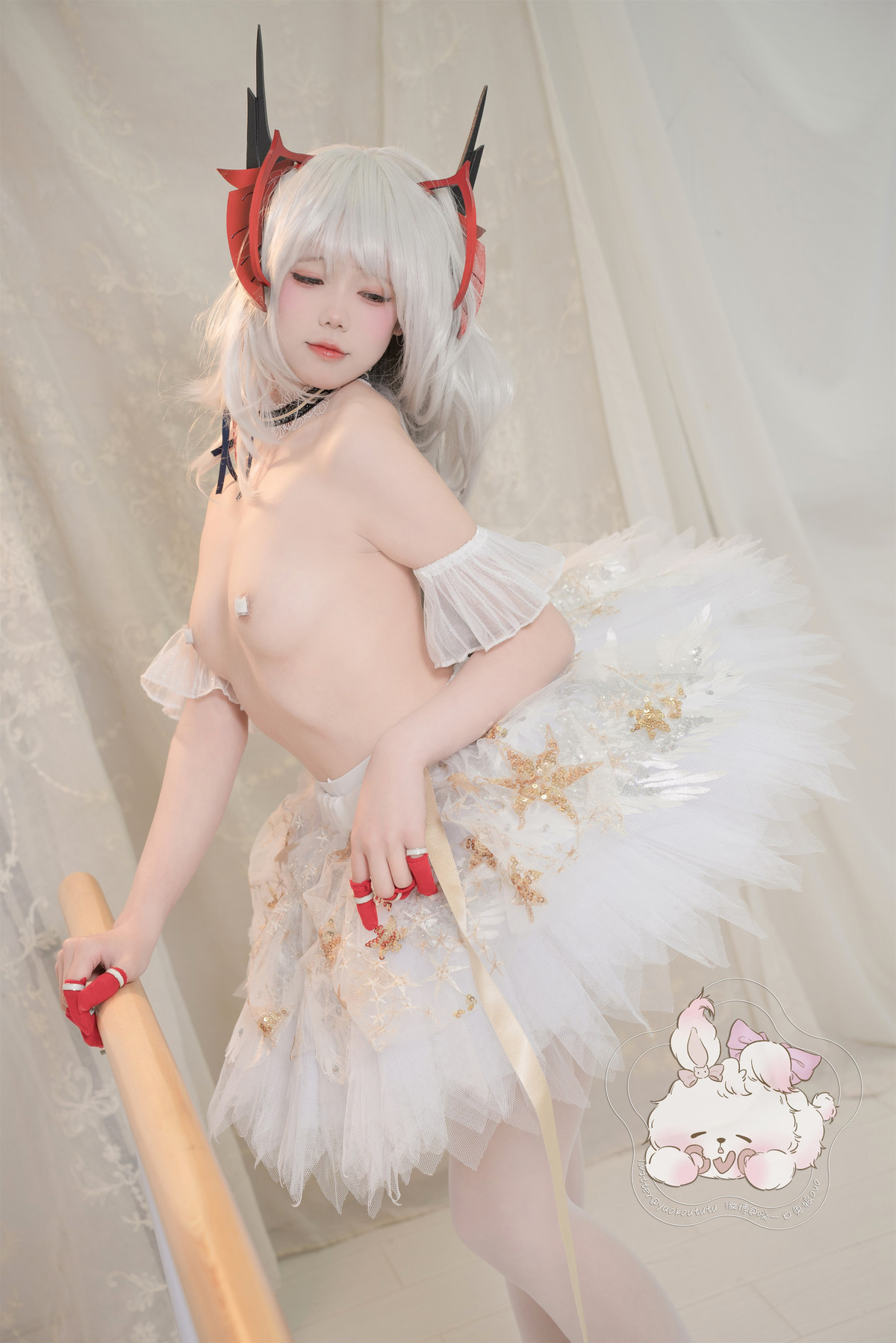 Cosplay 咬一口兔娘 天鹅之舞(32)