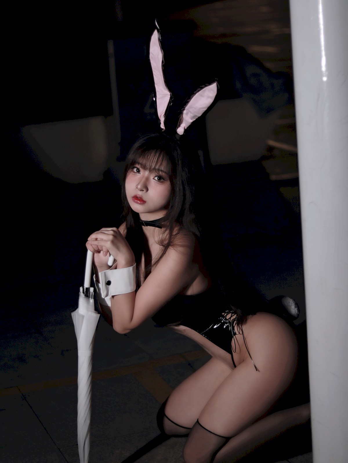 Cosplay Yuuhui玉汇 雨中透明兔女郎(27)