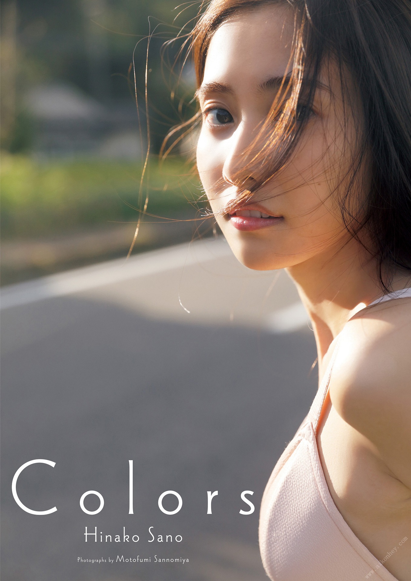 佐野ひなこ写真集「COLORS」 週プレ PHOTO BOOK 145P(142)