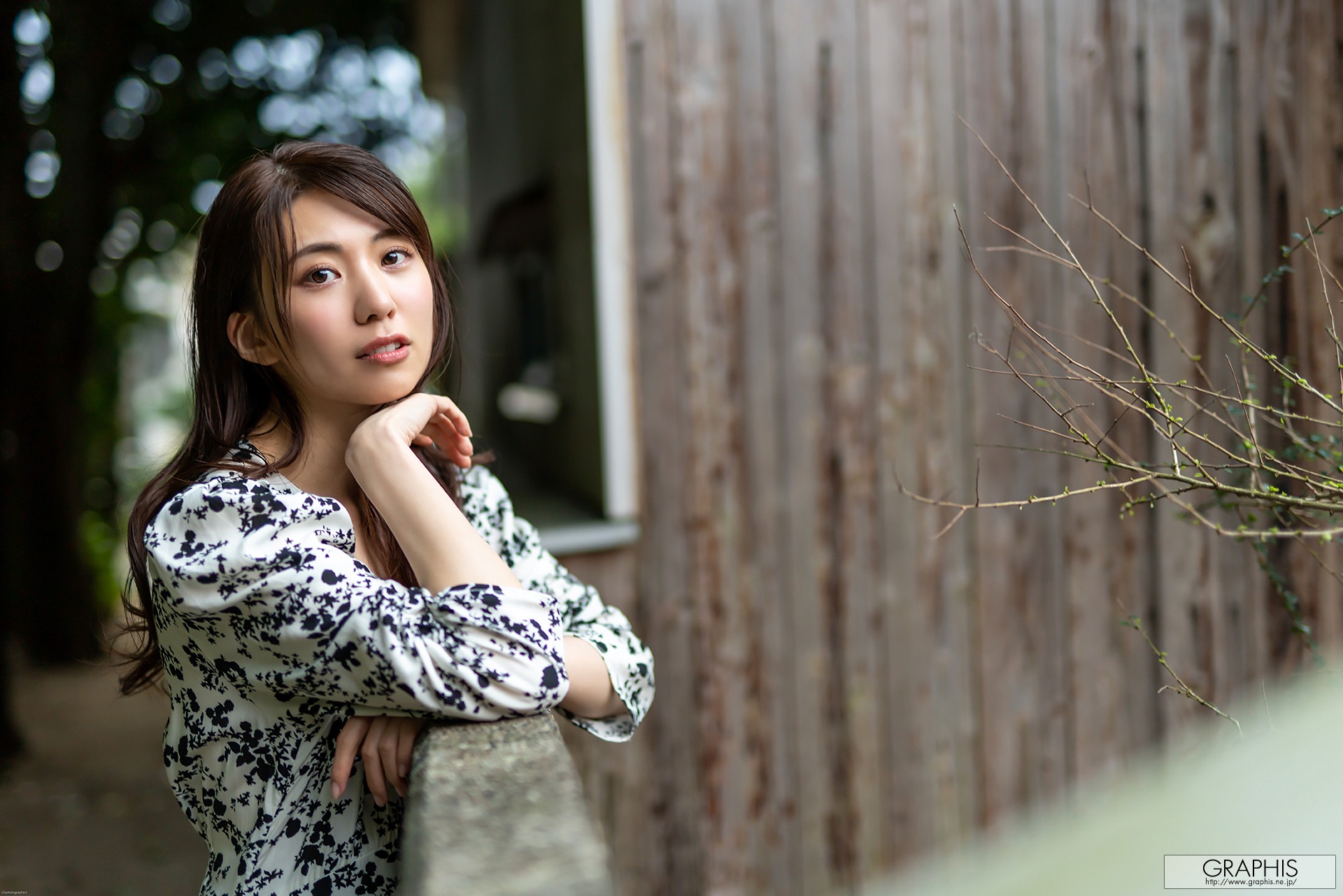 [Graphis] Gals - Aika Yamagishi 山岸逢花 200P(135)