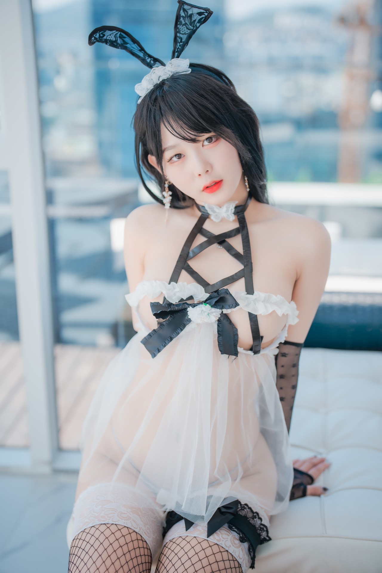 ZIA.Kwon 권지아, [DJAWA] Maid Mansion No.04 &#8211; Set.01(4)