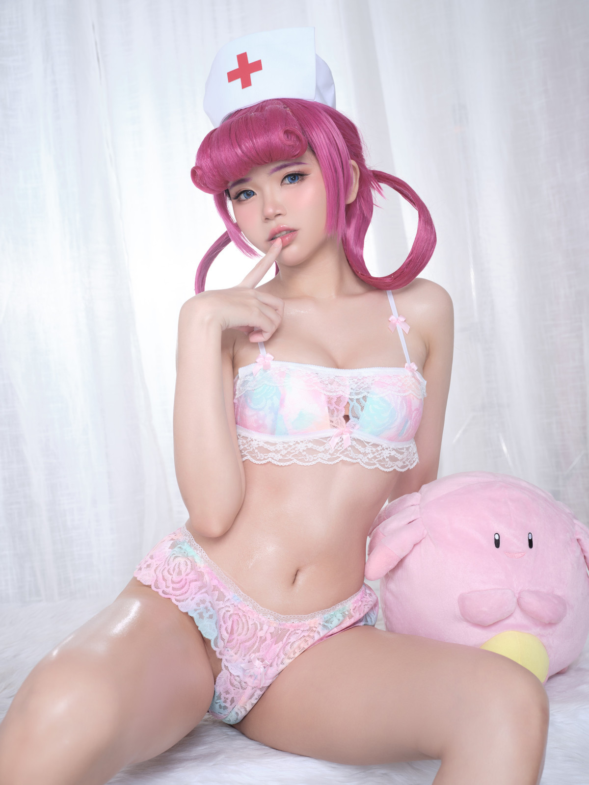 Cosplay ZinieQ Nurse Joy(3)