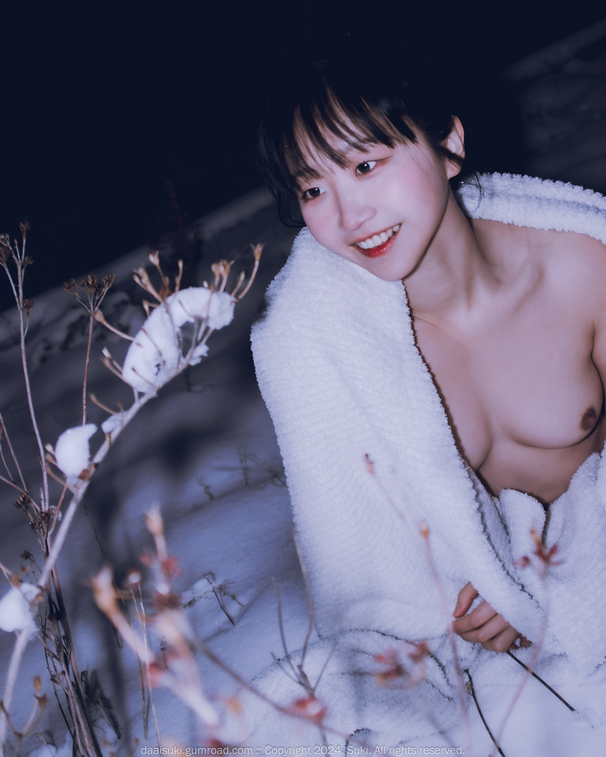 Suki 숙희, Photobook &#8220;Snowy Night&#8221; Set.01(19)