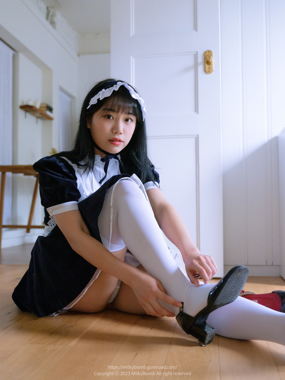 Yui 유이, [MilkyBomb] Maid Set.03(21)