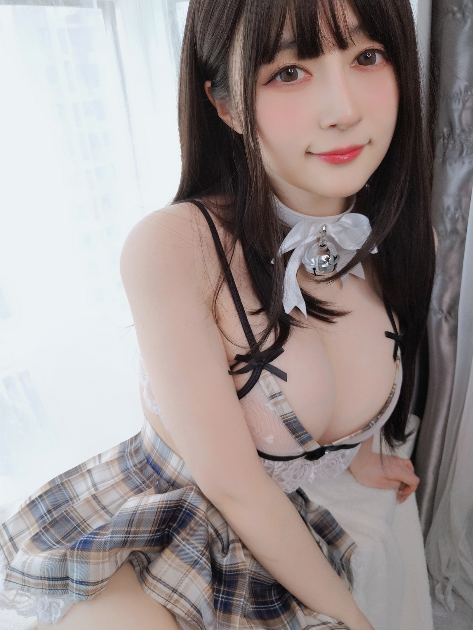 小姐姐白银 – 透明制服(58)