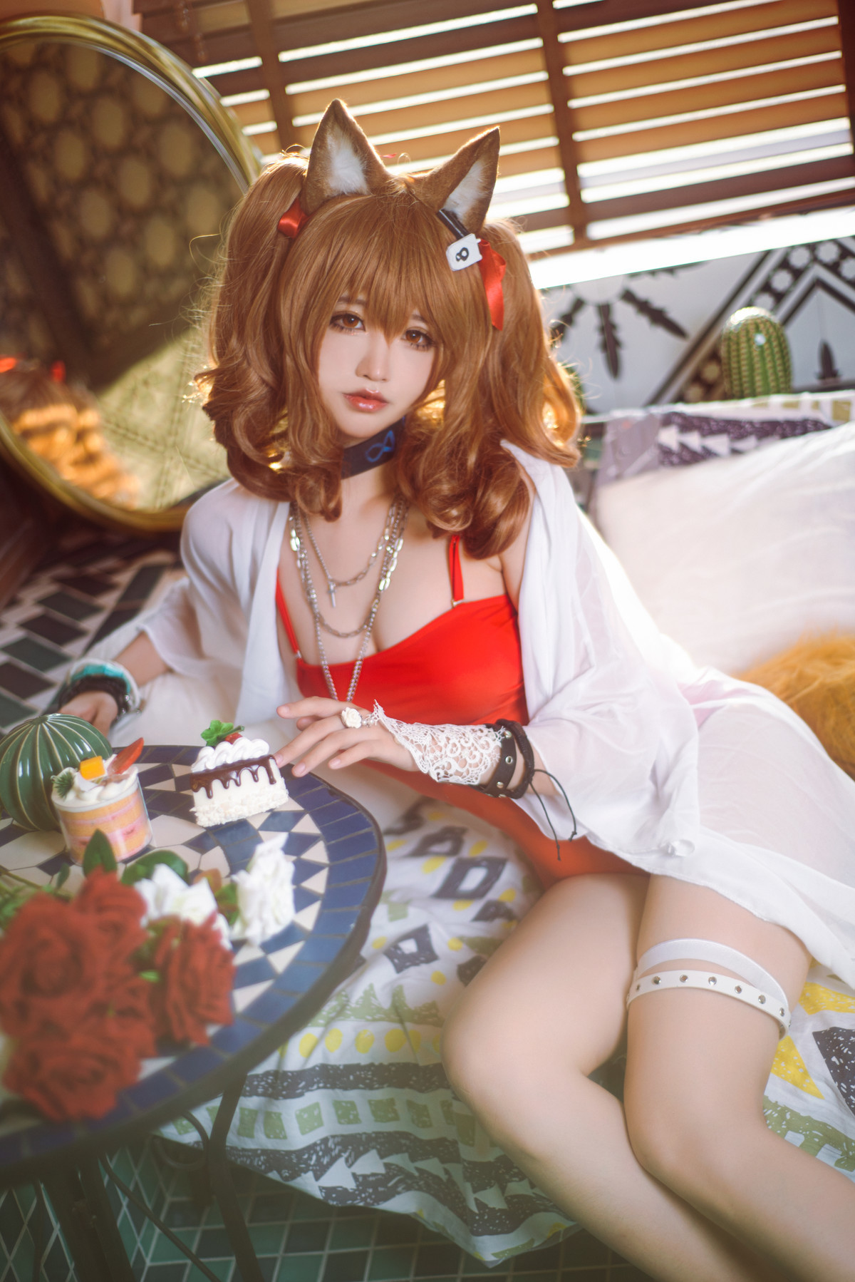 工藤新伍 Cosplay 明日方舟 安洁莉娜 夏卉泳装(13)