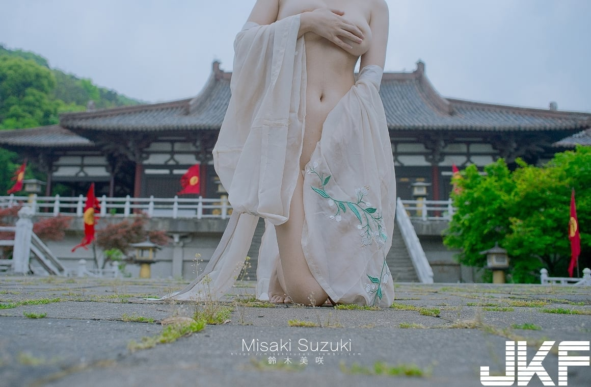 Misaki Suzuki - 古代建筑 44P(25)