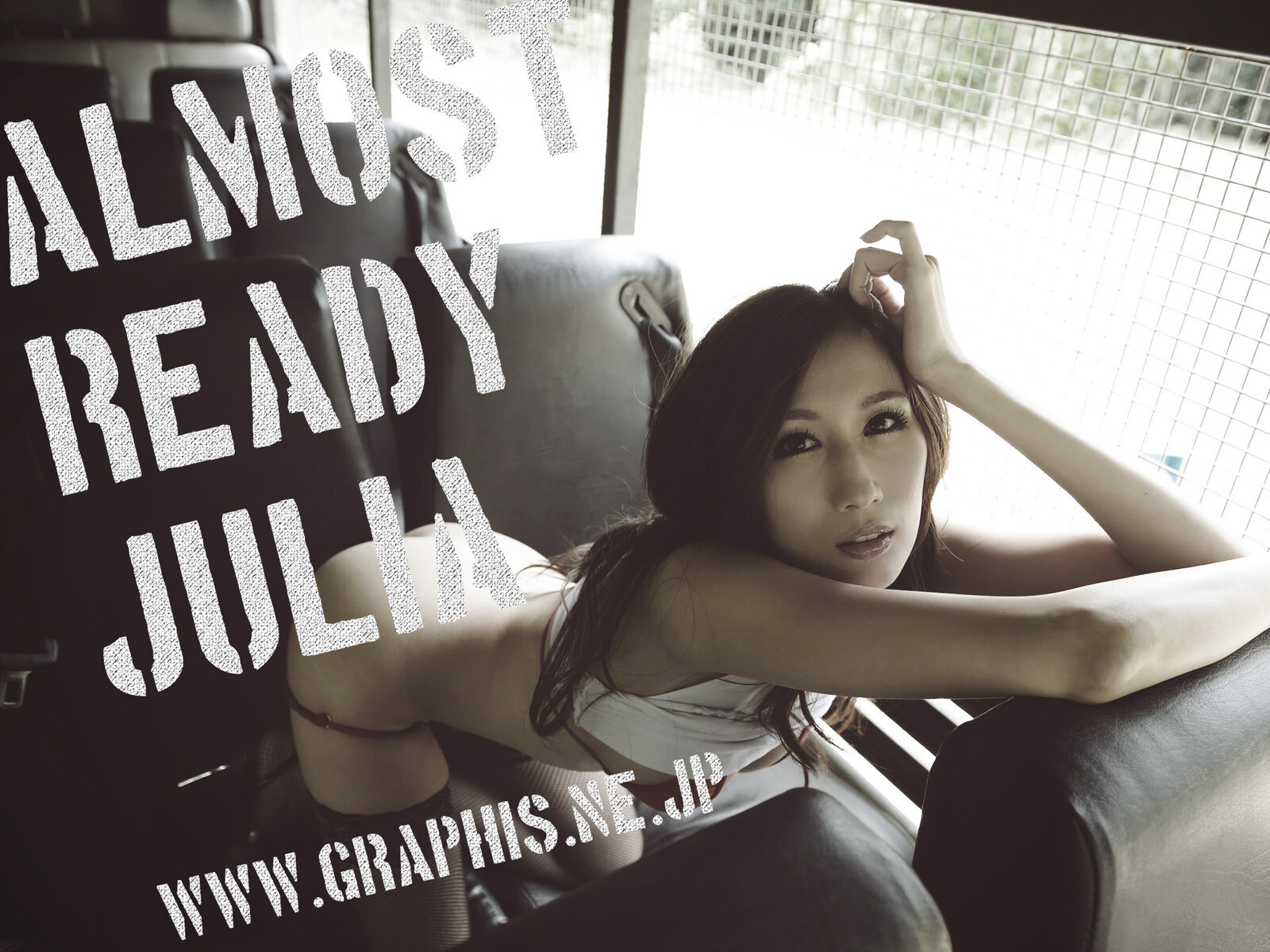 JULIA じゅりあ, [Graphis] Gals 『Almost Ready』 Vol.01(1)