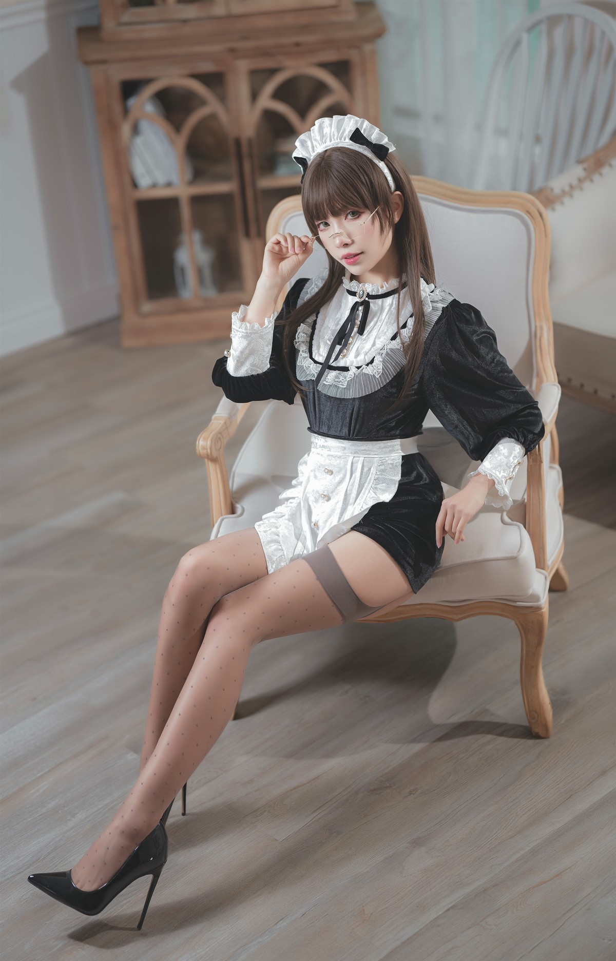 Cosplay 薇薇weiwei 丝绒女仆(7)