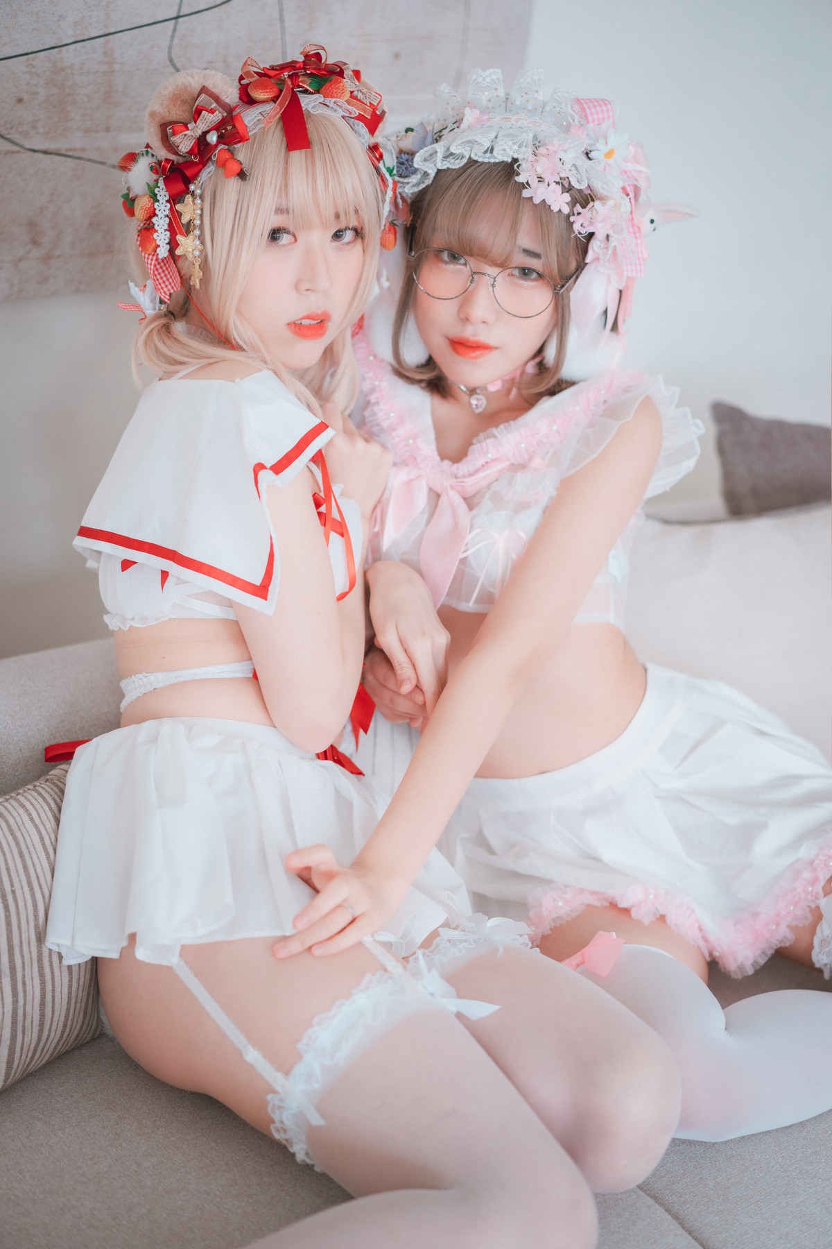 Mozzi 모찌, Sonson 손손, [DJAWA] Spring Comes Twice Set.01(18)