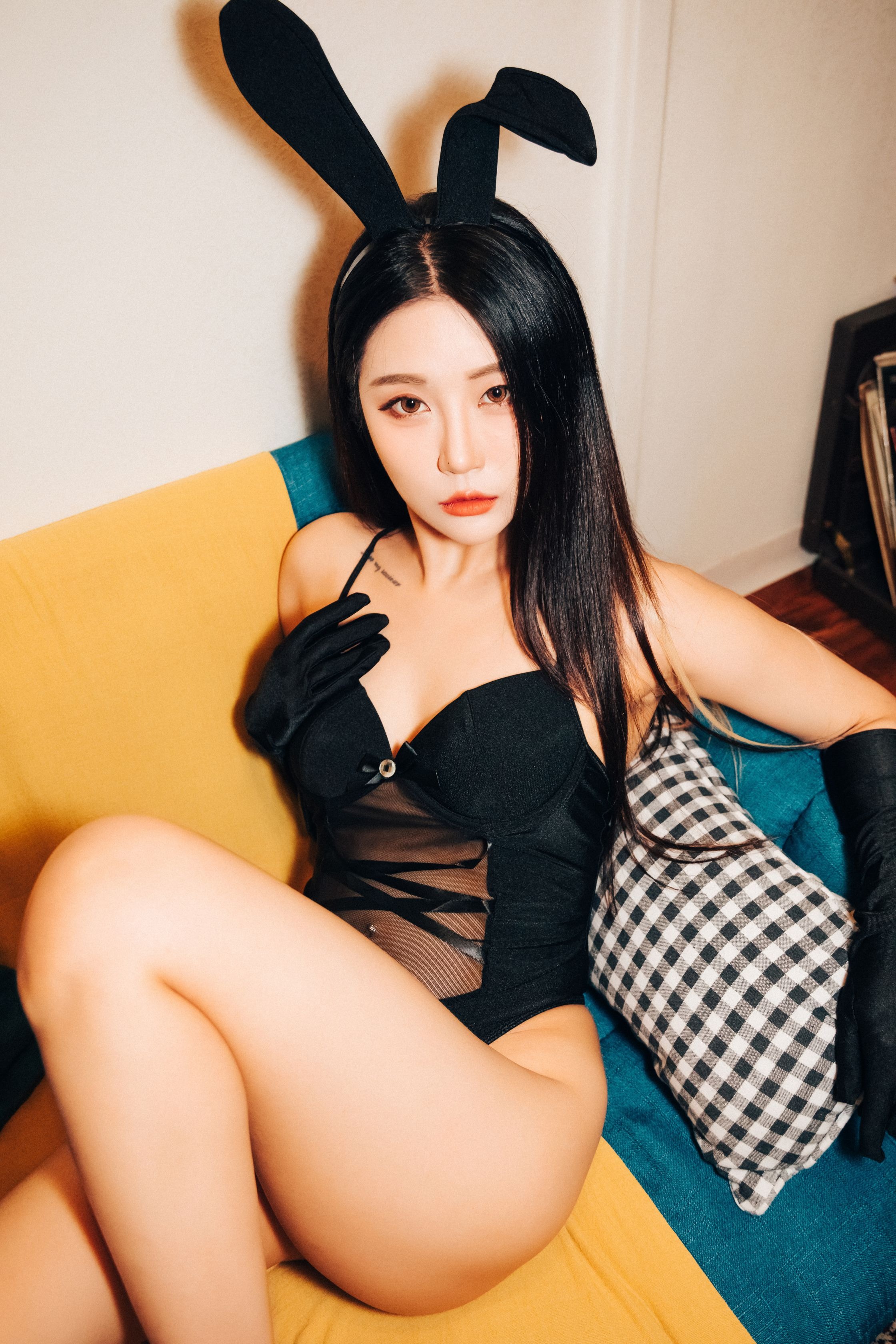 Bomi (보미) - [LOOZY] Roomate [52P-955MB](20)