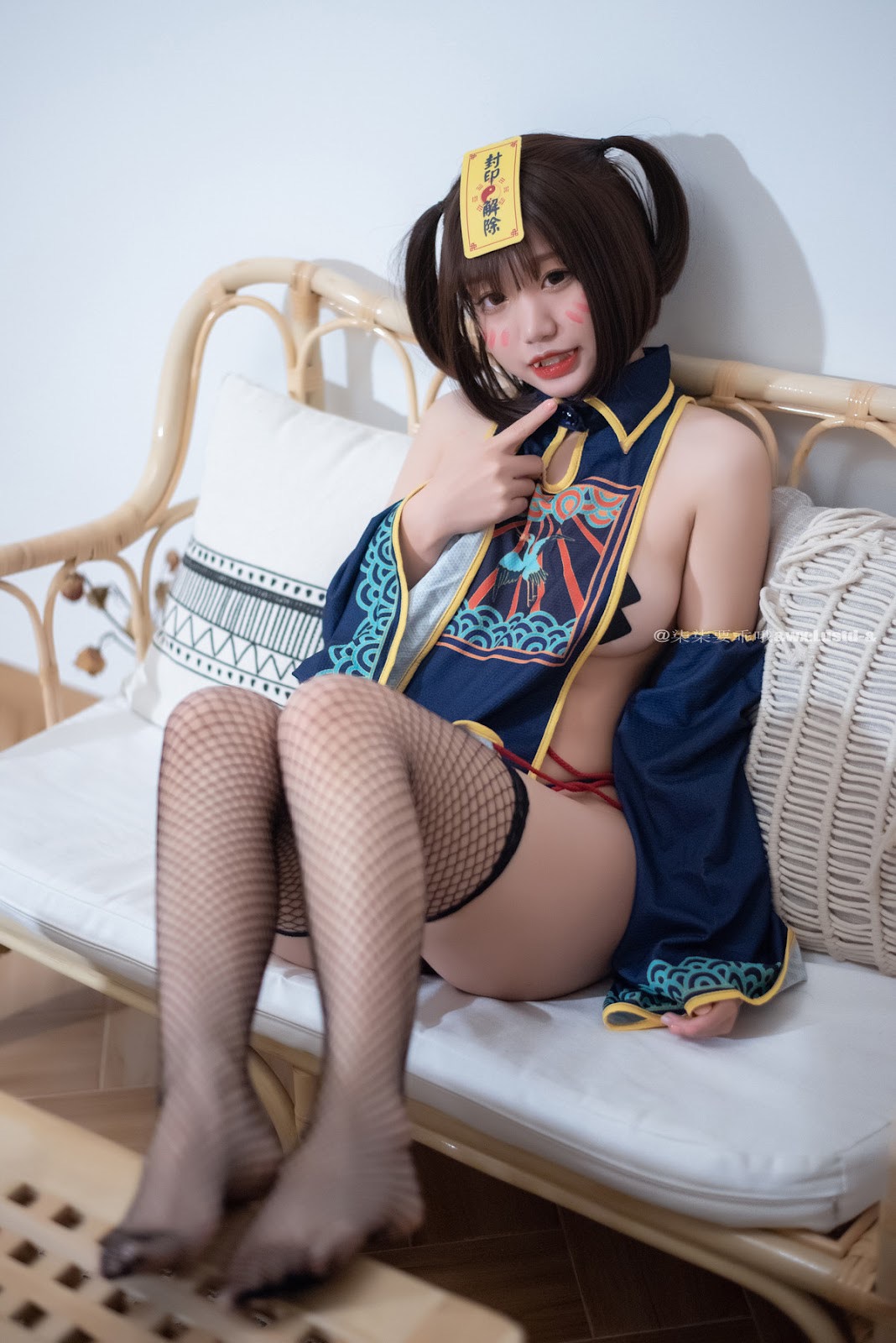 Cosplay 柒柒要乖哦 小僵尸(10)