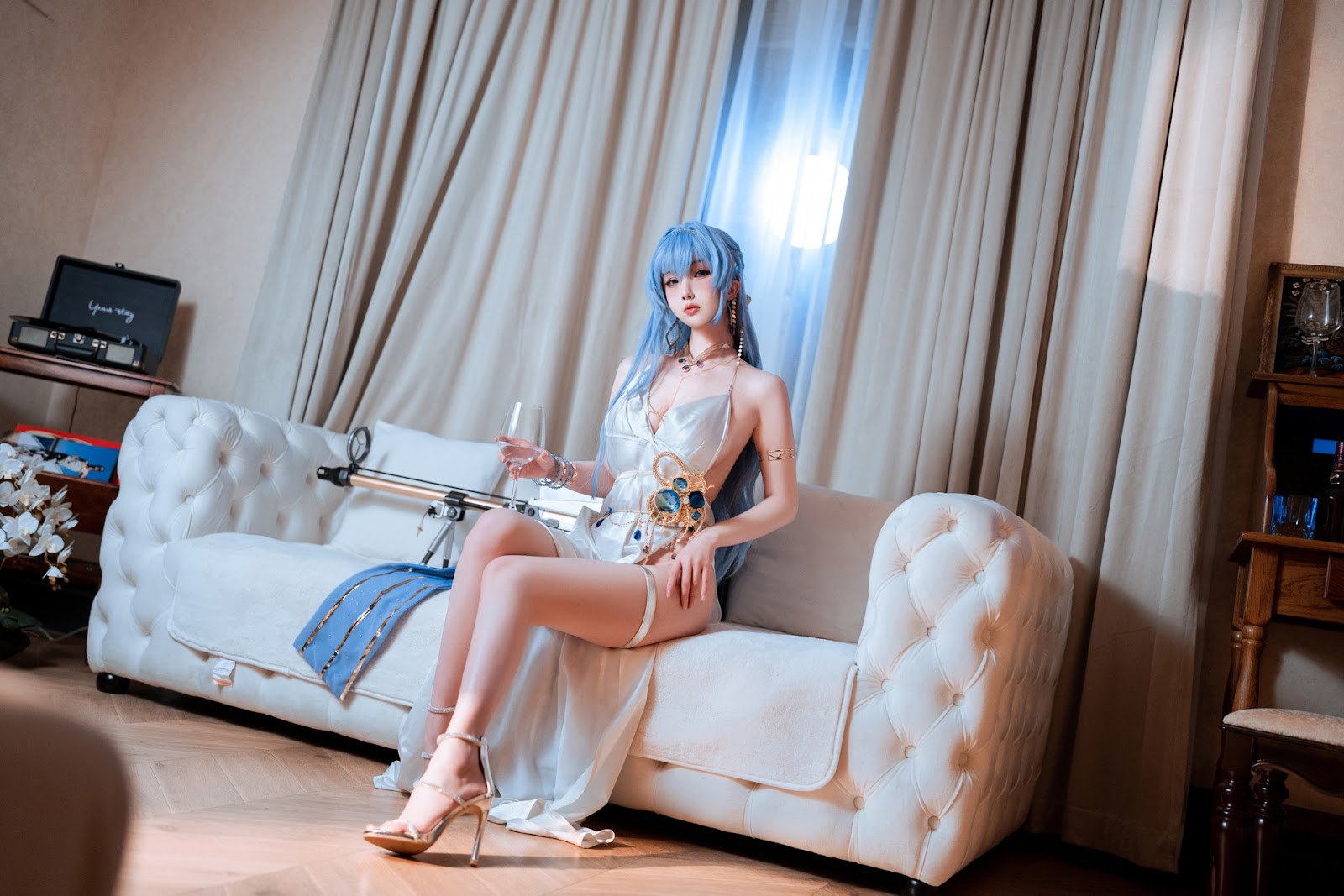 Cosplay Rioko凉凉子 海伦礼服(2)