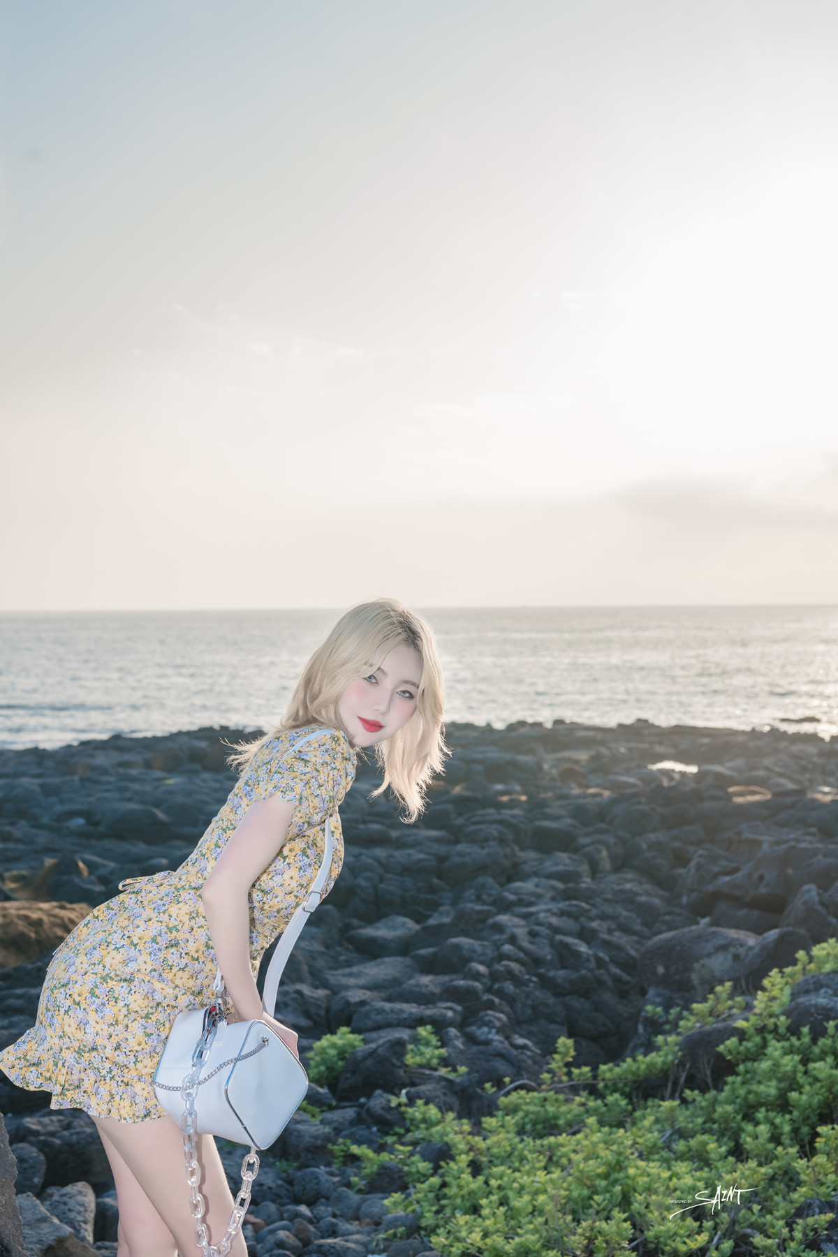 Yuna 유나, Saint PhotoLife Vol.14 &#8216;Jeju Story Part.1&#8217; Set.02(13)